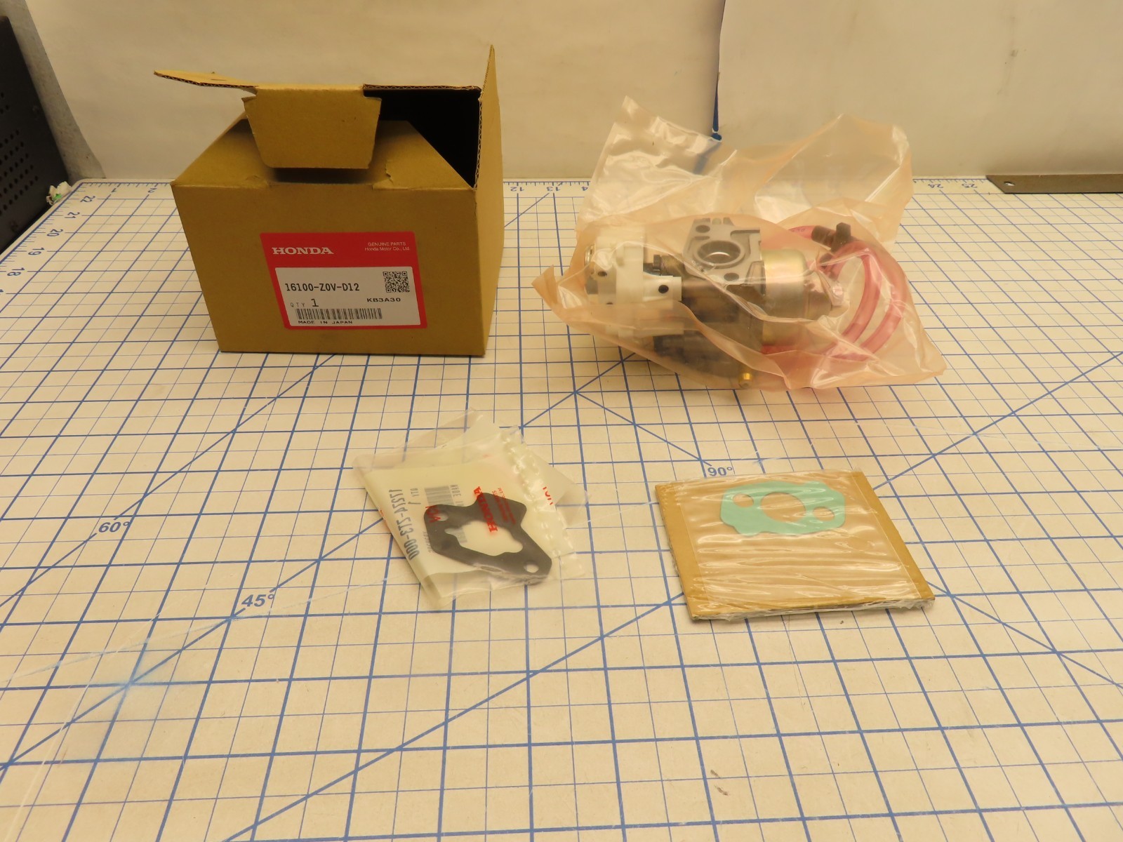 Honda 16100-Z0V-D12 Carburetor Assembly with Gaskets