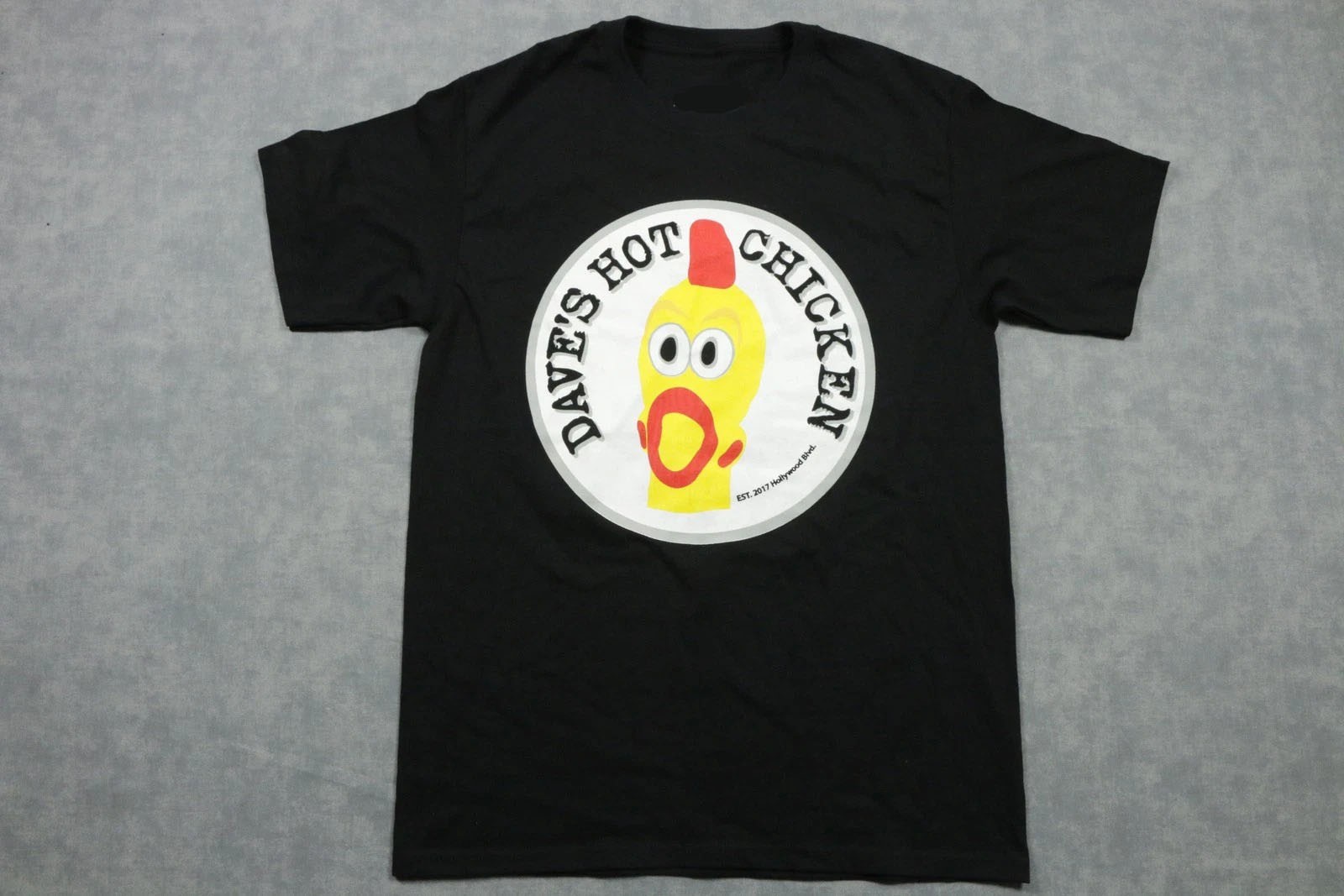 Dave’s Hot Chicken Shirt Mens Black Graphic Restaurant Logo