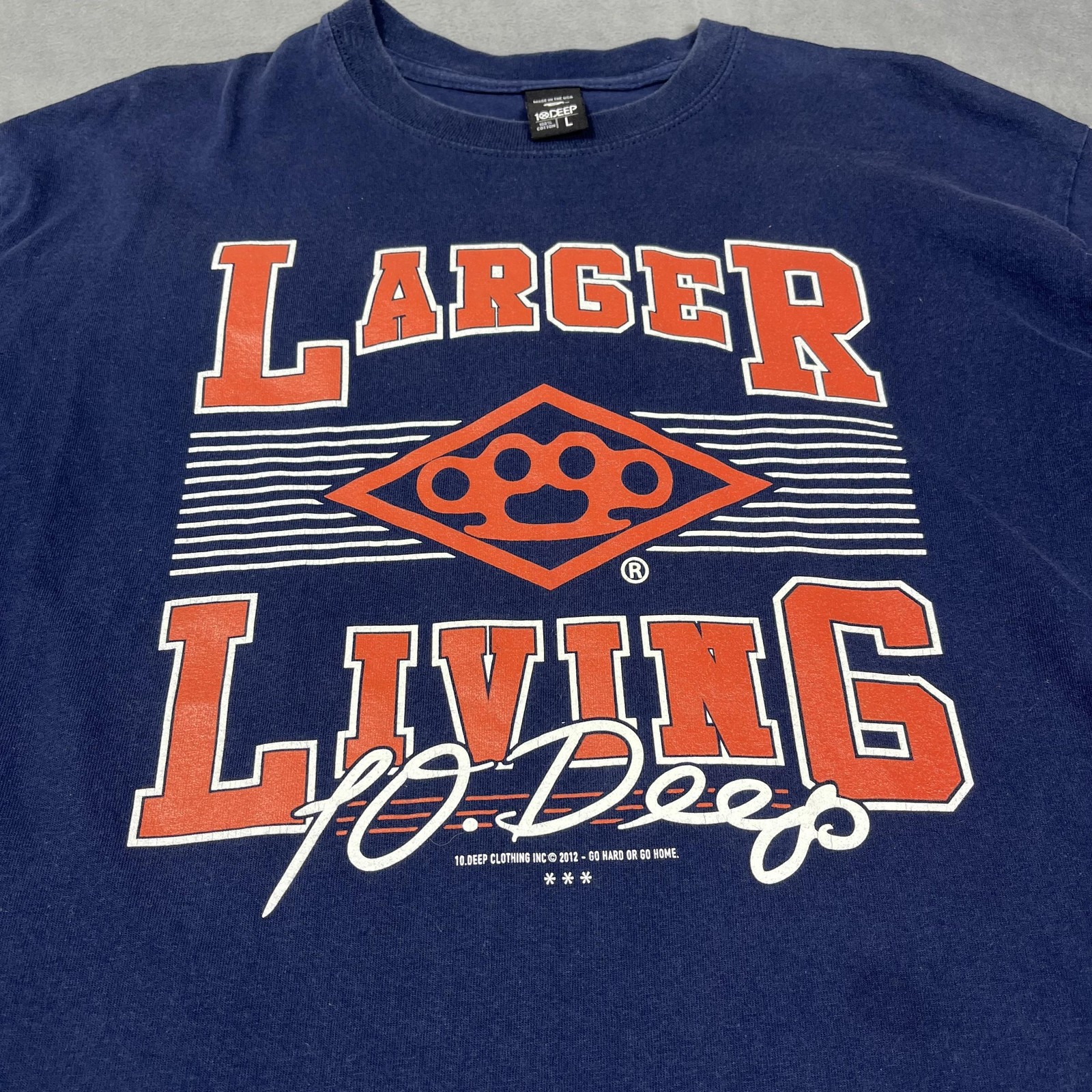 10 Deep Shirt Mens Large Navy Blue Larger Living Graphic Tee Made In USA 2012 gallery