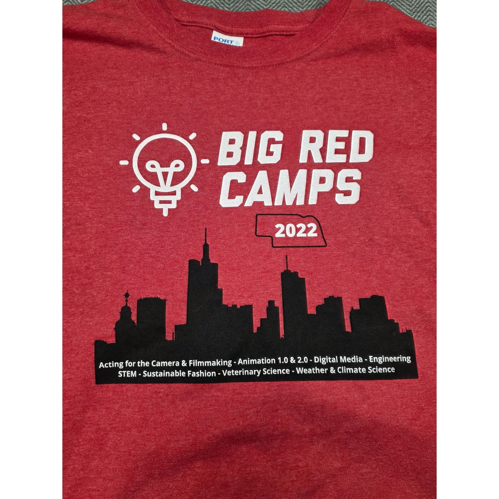 Port & Company Big Red Camp 2022 Nebraska 4-H T-Shirt XL Heather Red Graphic Tee gallery