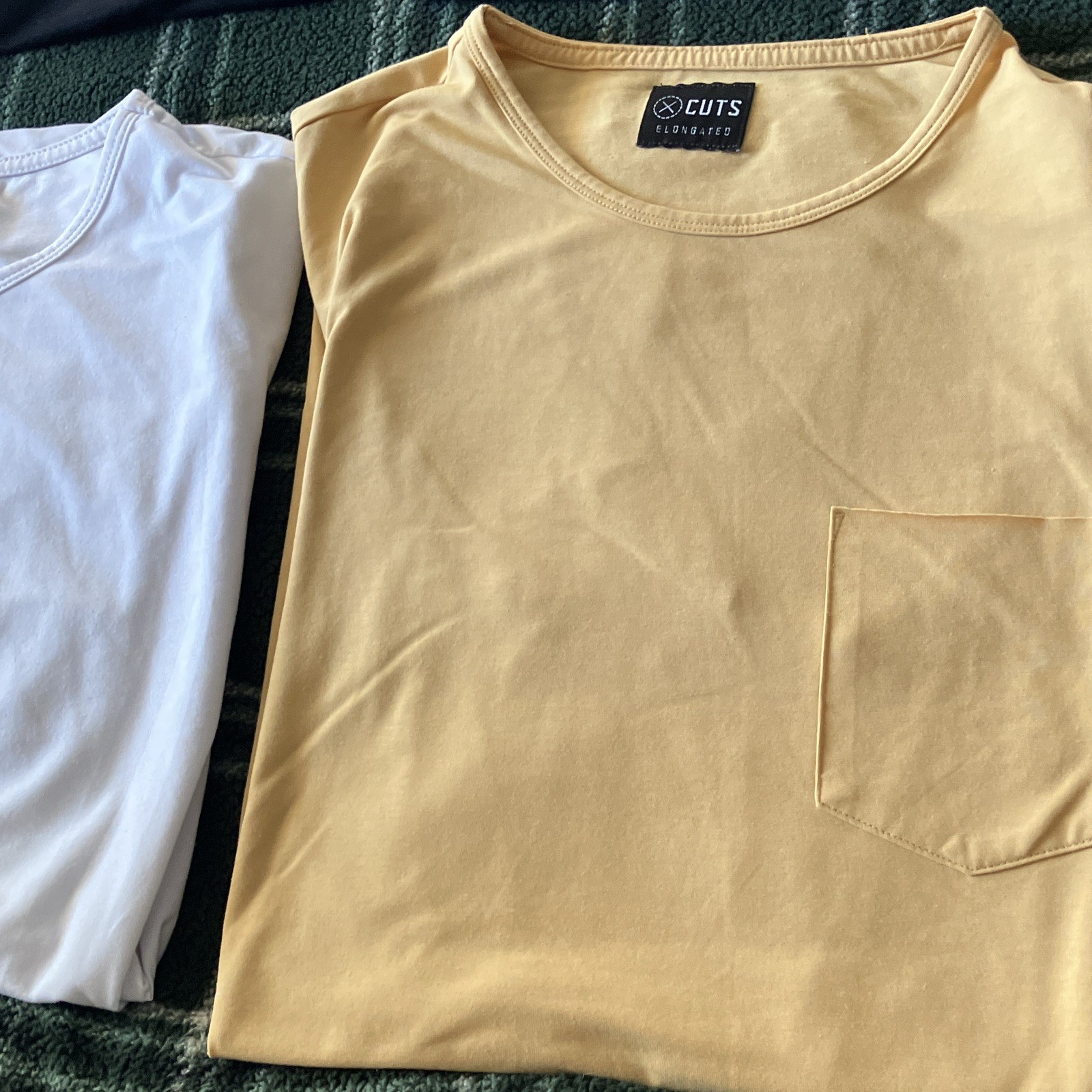 Cuts T-Shirt Lot Multicolor Curve-Hem & Split-Hem XL/L Sizes gallery