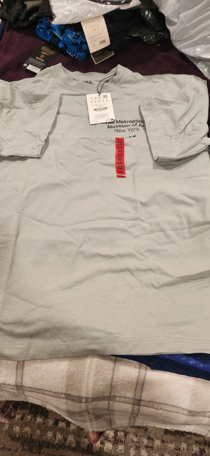 2 Grey t-shirts (1 M 1L) from MOMA featuring Paul Cesane Painting gallery