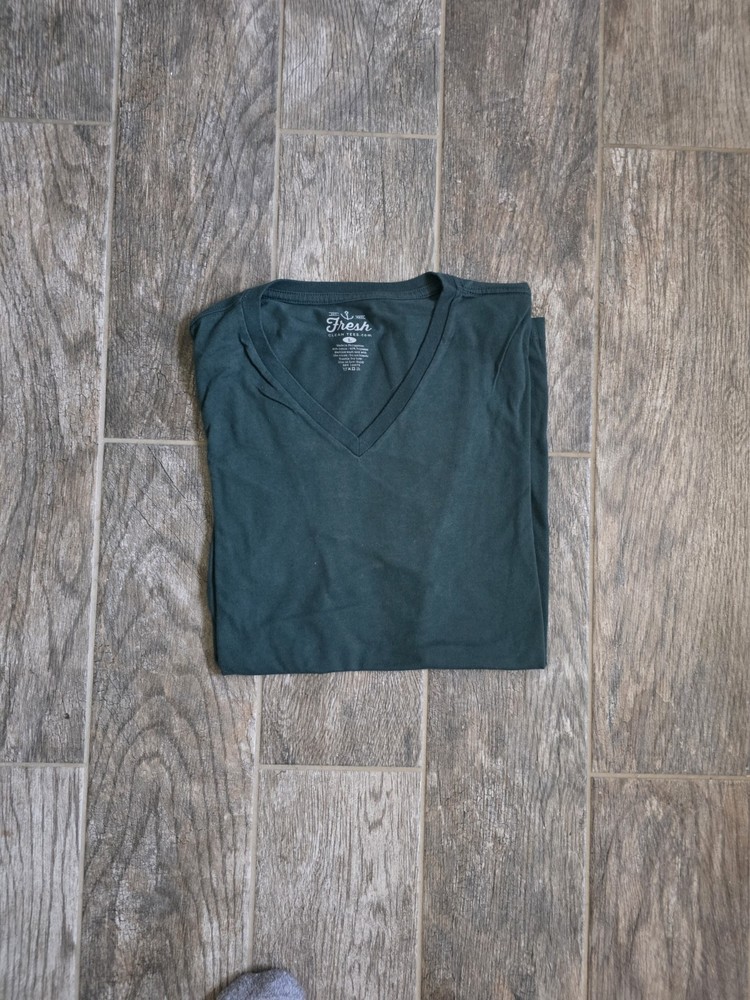 Fresh Clean Tees V Neck Large Green