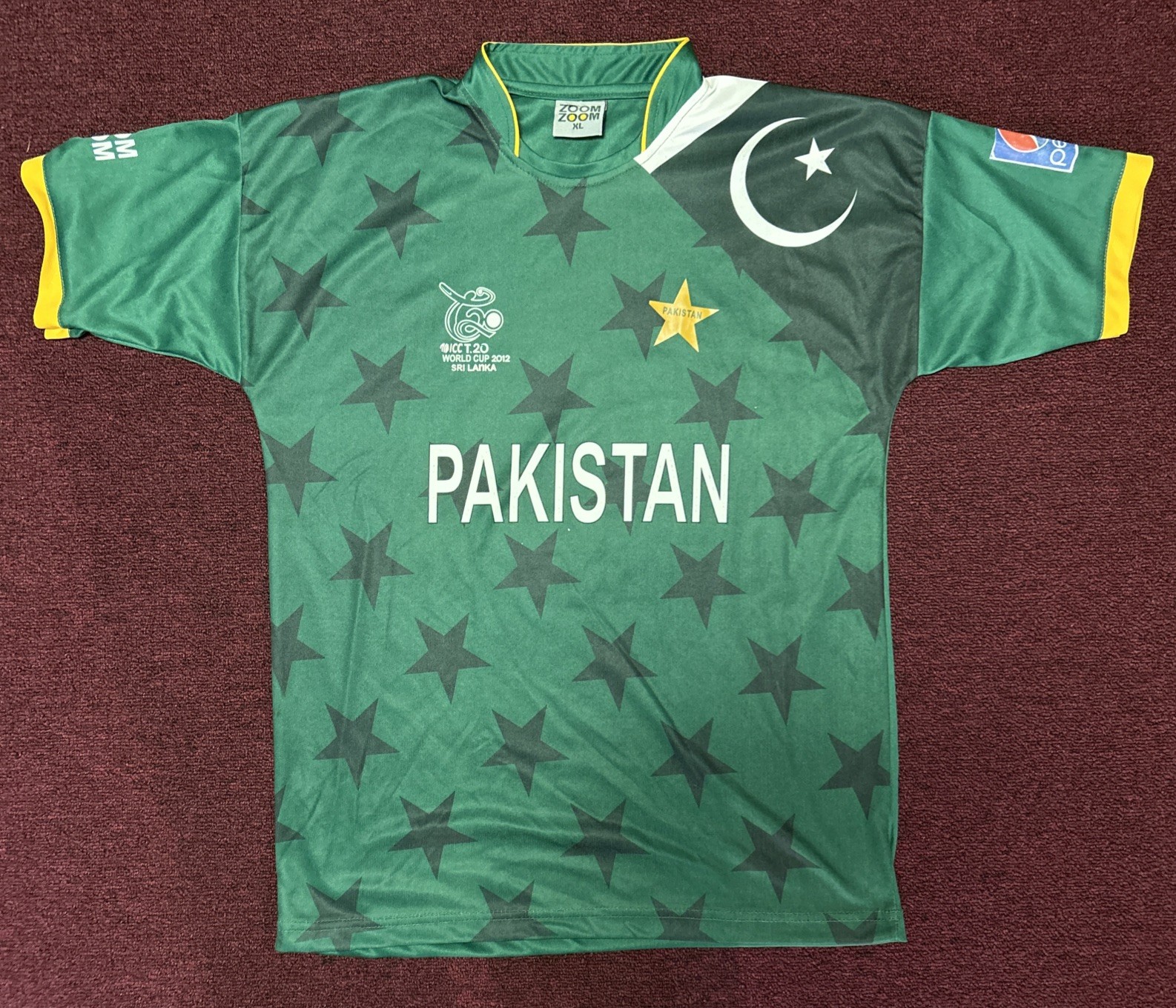 Men's T20 ICC World Cup Cricket 2012 Pakistan Jersey size XL gallery