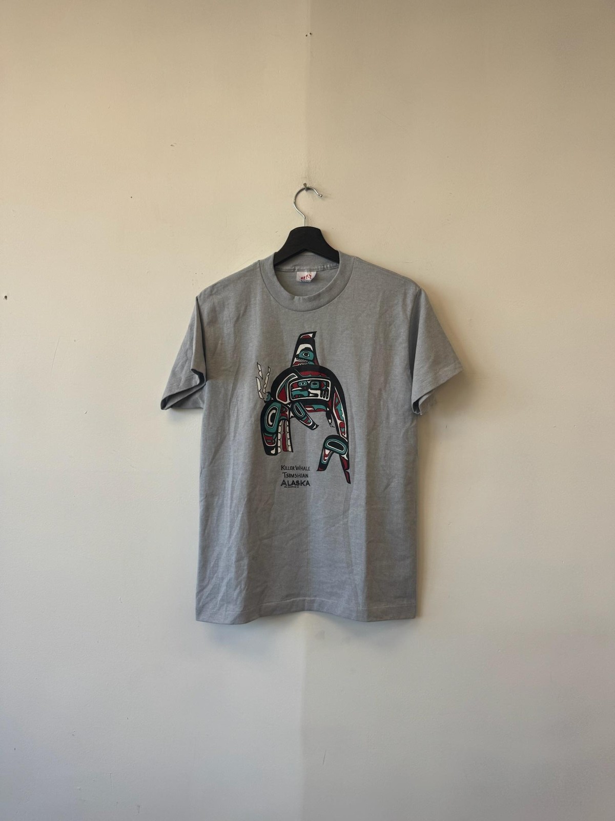 Vintage Killer Whale Alaska Shirt Mens Medium Gray TeeJays Native Graphic 90s