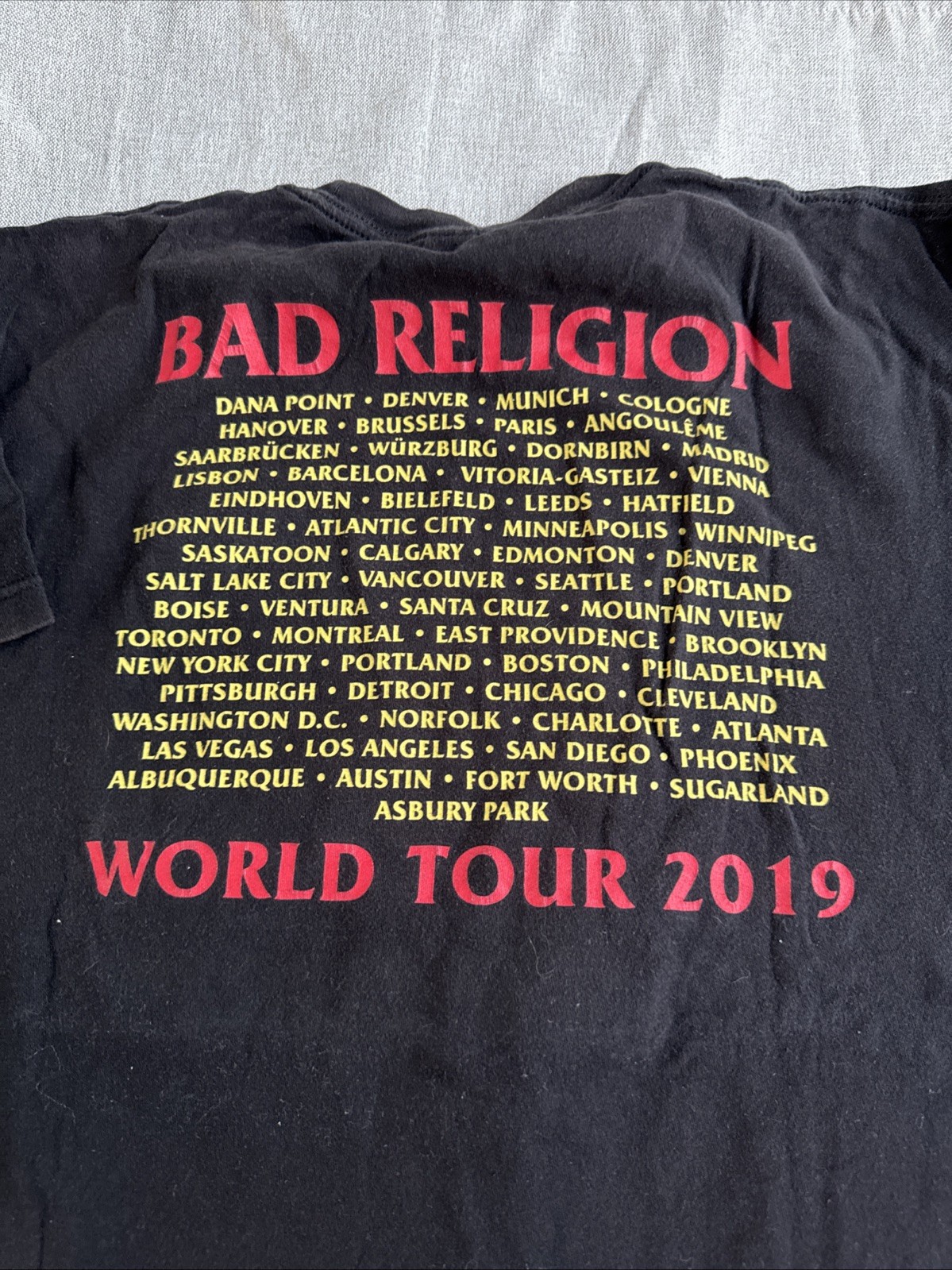 Bad Religion Band World Tour 2019 T-Shirt Mens XL Punk Rock Distressed gallery