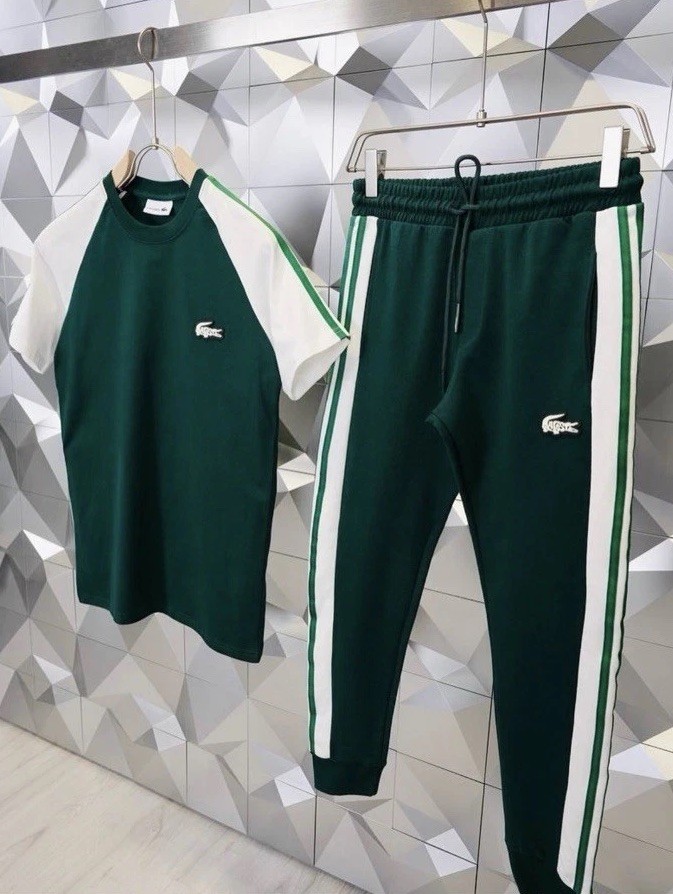 Title: Lacoste Men’s T-shirt And a Trouser in Excellent Condition Size S