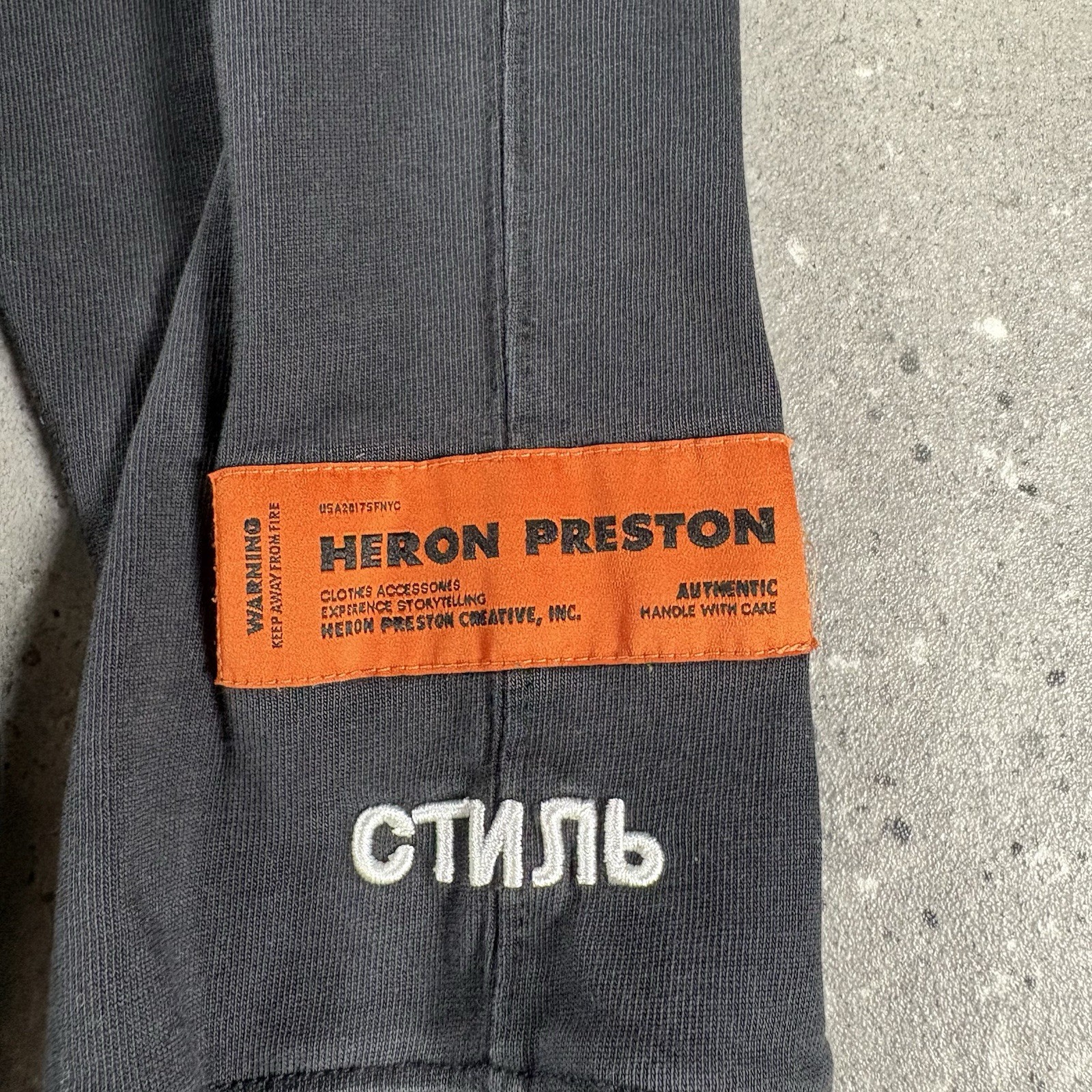 Heron Preston T Shirt Mens XXL Black Baby Heron Print Once Upon A Time gallery