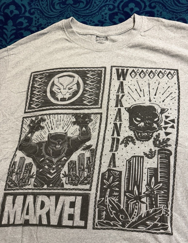 Marvel Black Panther “Wakanda” Graphic Print Gray T-Shirt Adult XL extra large