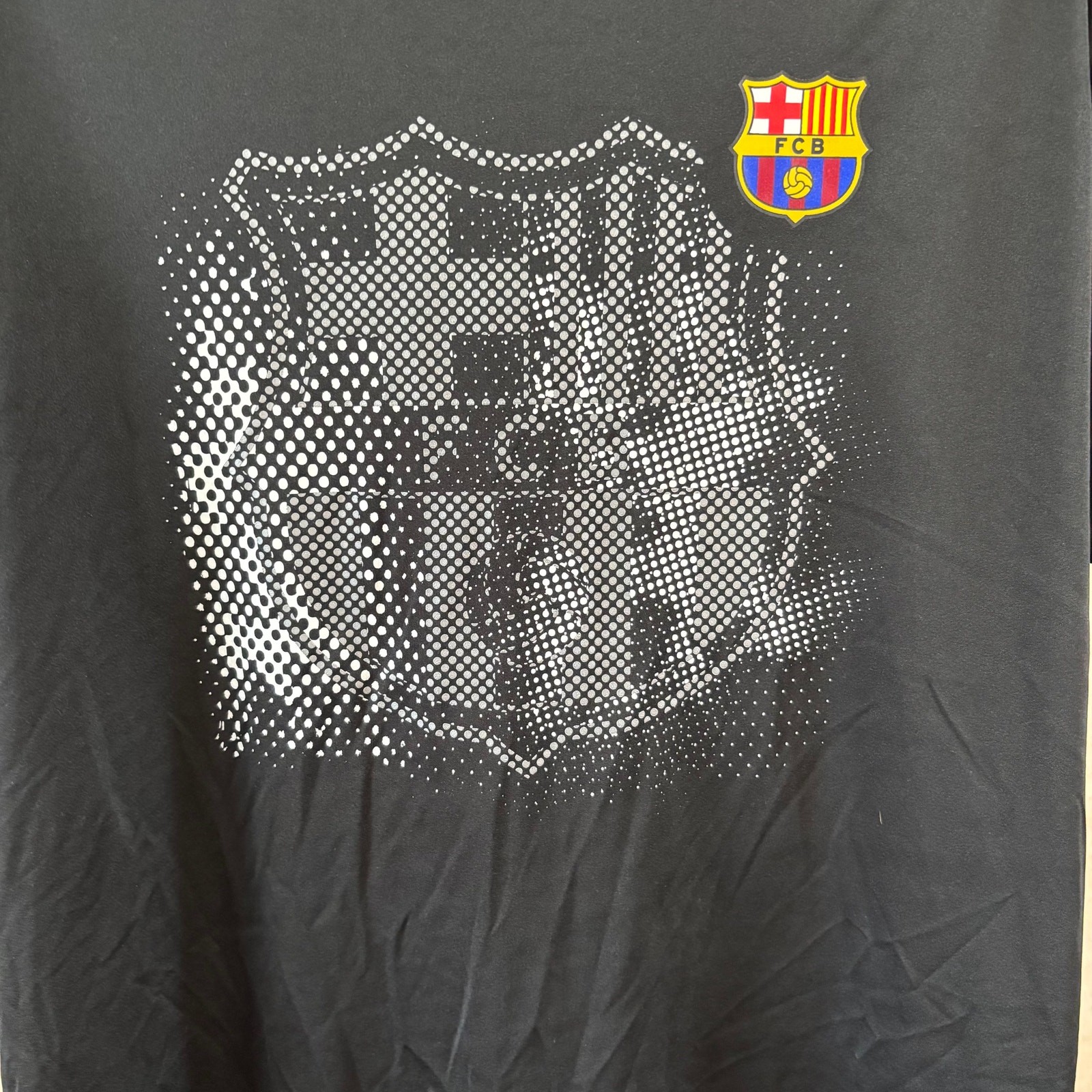 FC Barcelona Club Half-Tone Crest Soccer Football Men's XL Black Training Shirt gallery