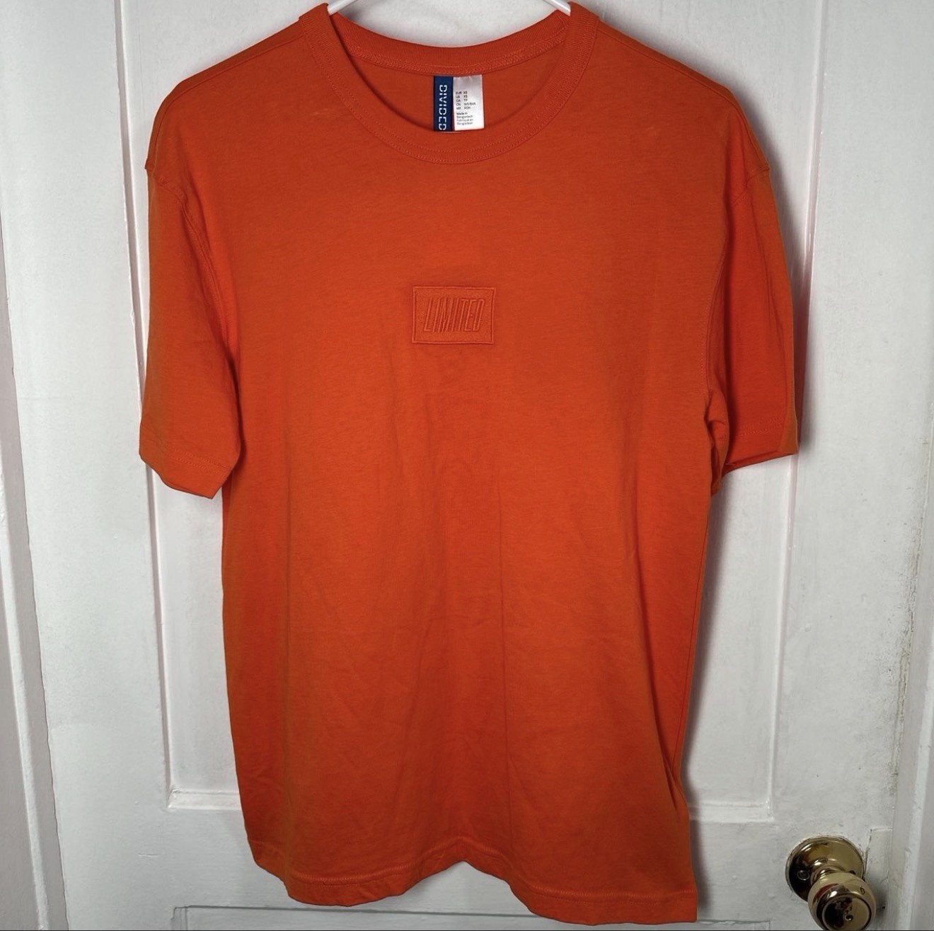 H&M Men’s XS Orange Solid Logo Crew Neck Short Sleeve T-Shirt gallery