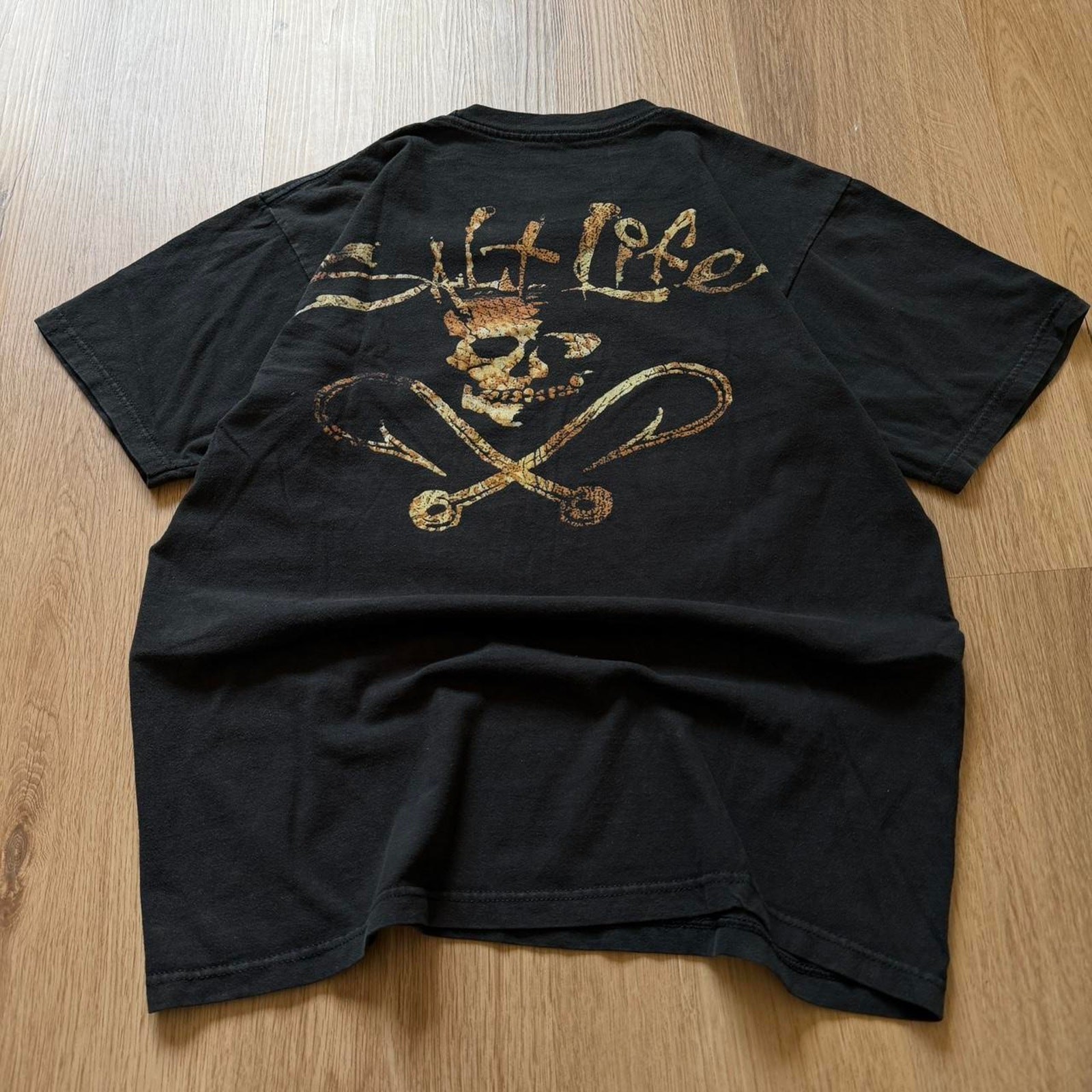 Salt Life Graphic T-Shirt Black Skull Fishing Hooks Short Sleeve Tee Size M