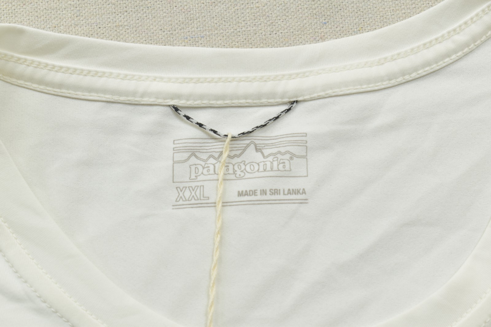 Patagonia Men's Capilene Cool Daily Shirt Short Sleeve Solid White Size XXL NEW gallery