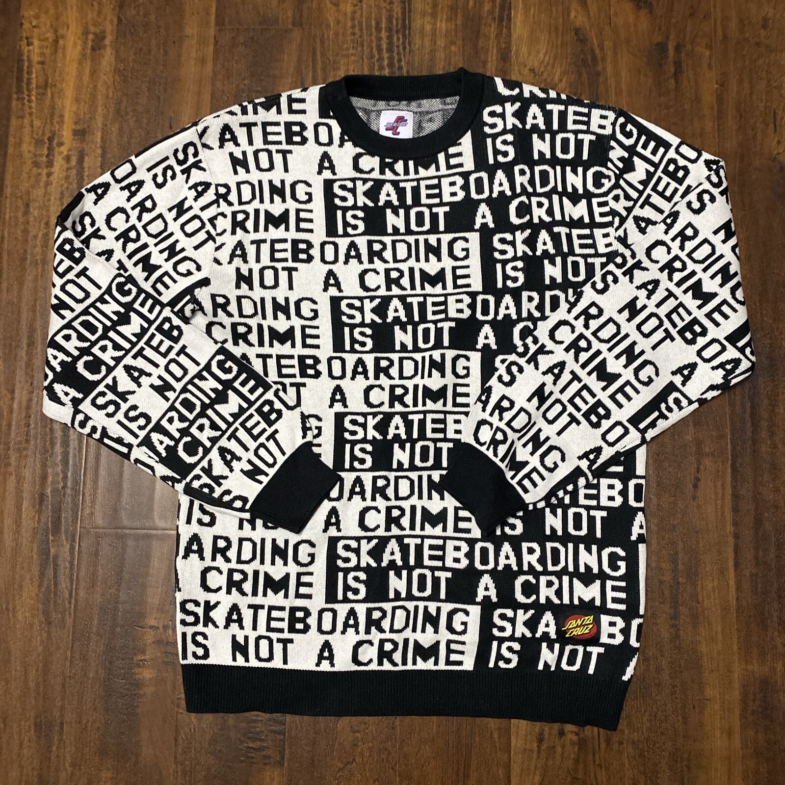 New Santa Cruz Skateboards Longsleeve Shirt Not A Crime Black Size Large. E1 gallery