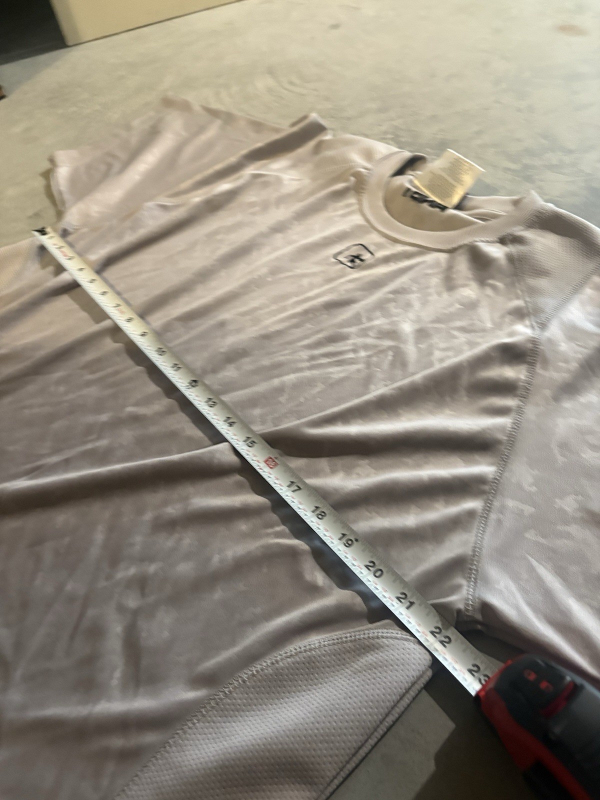 Men’s Grey And1 Sportswear Heavyweight Tee-shirt Perfect Condition Size XL gallery