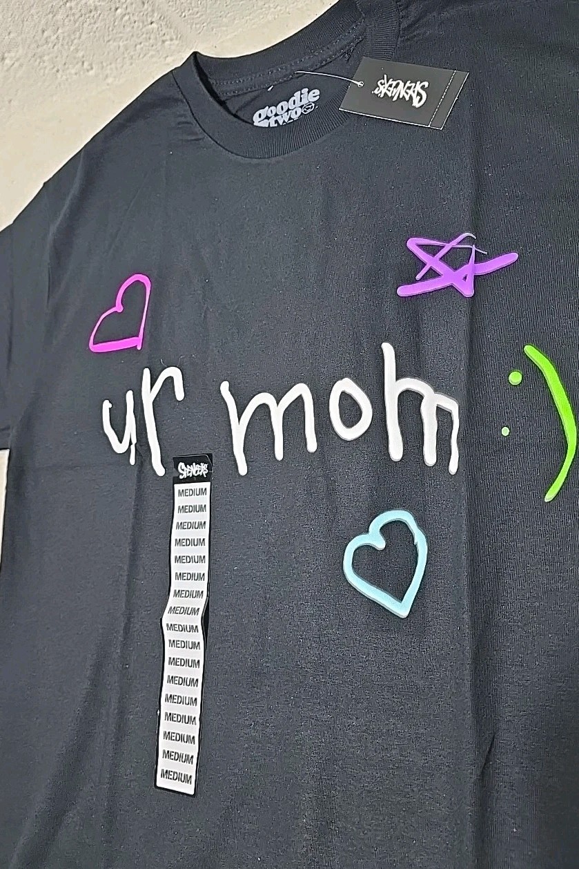 Goodie Two Sleeves Your Mom T-Shirt Men's Size MEDIUM (Hang) gallery
