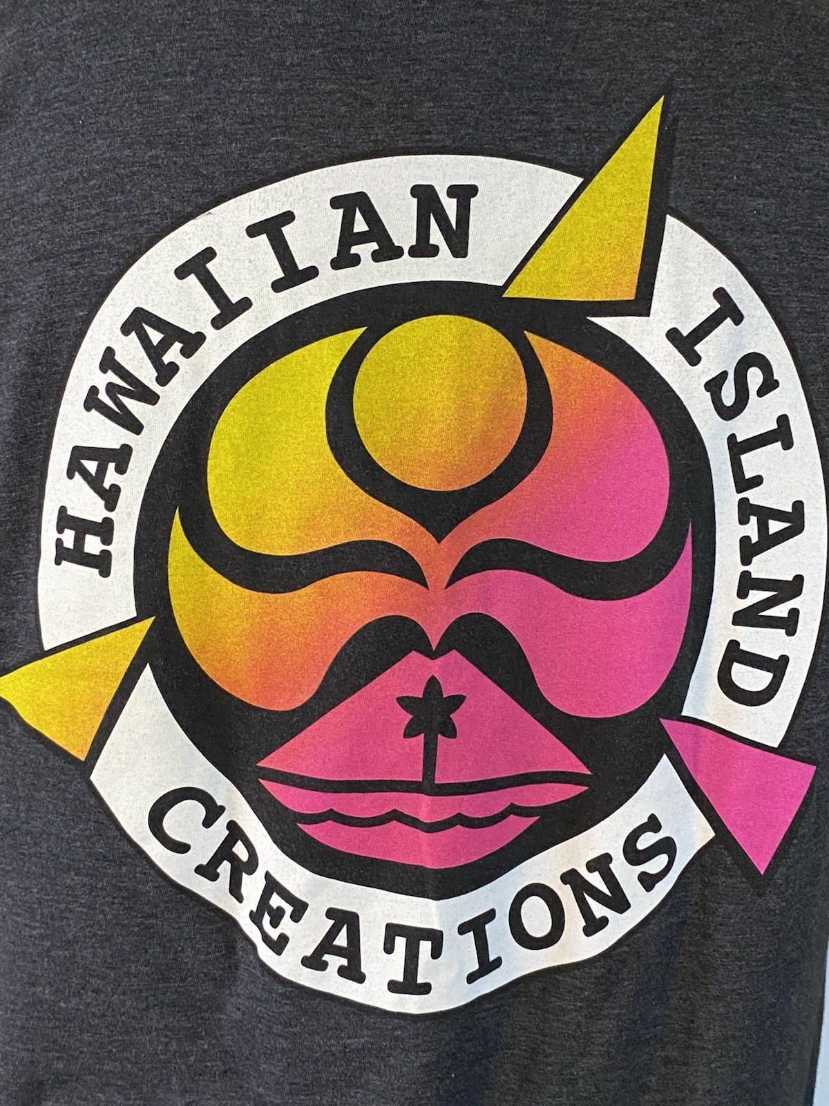 Hawaiian Island Creations HIC Art Design Logo Mens Graphic Tee Large Gray gallery