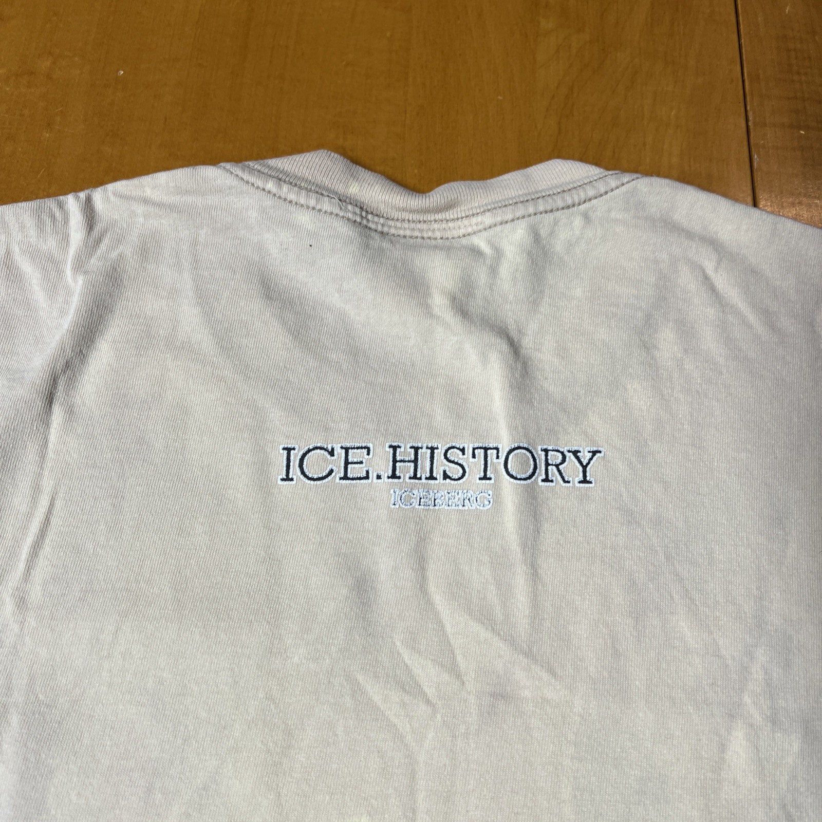Vintage Iceberg History Looney Tunes Shirt XXL 2XL Italy Made Bugs Bunny Daffy gallery