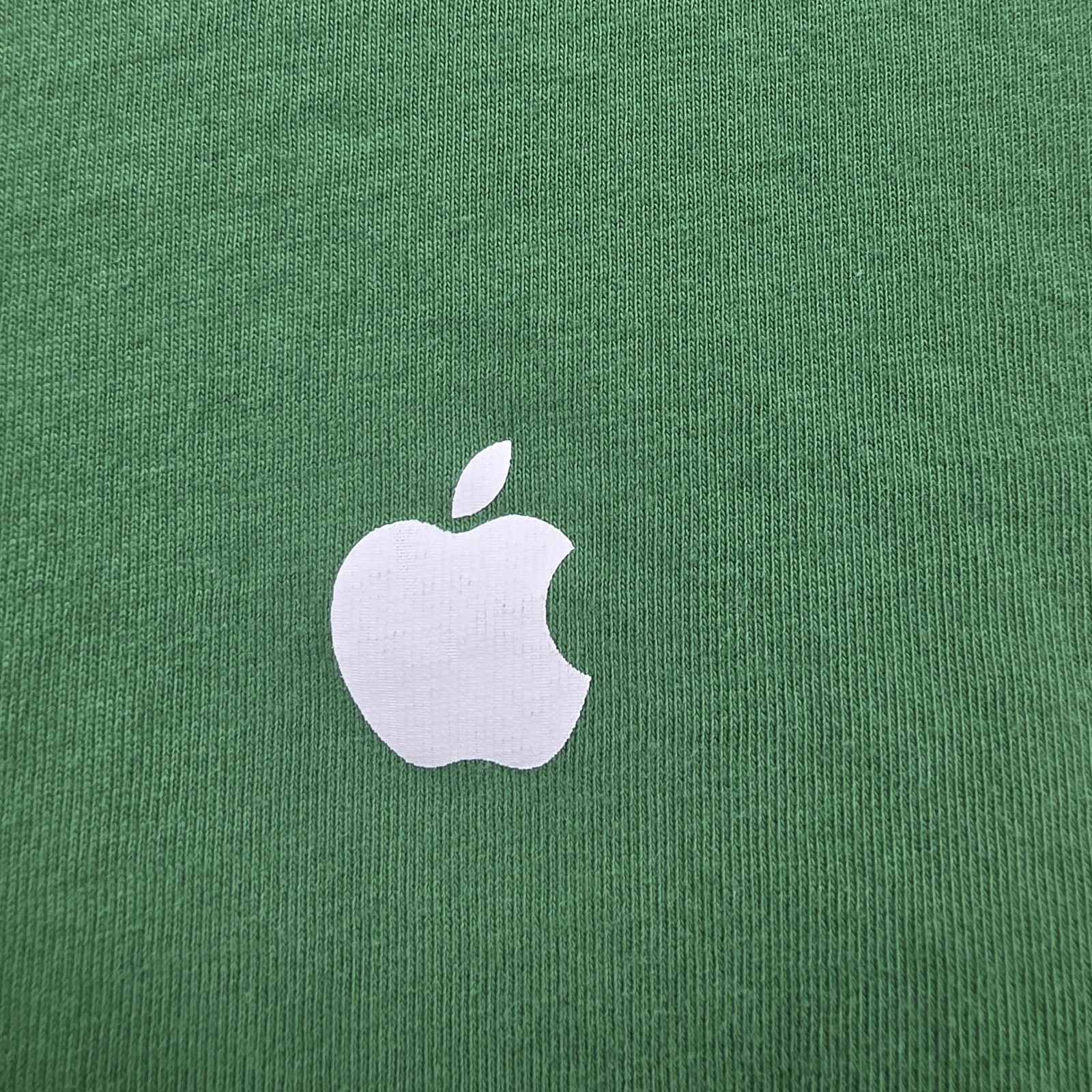 Apple Shirt Mens Medium Green 100% Cotton Logo Tee Crewneck T Shirt Casual gallery