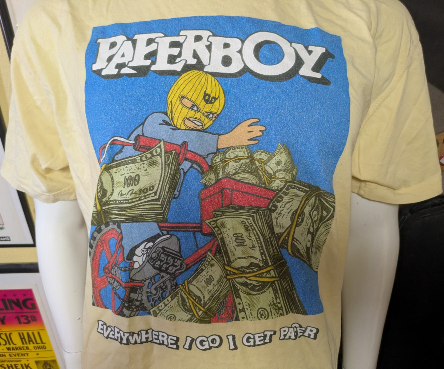 27Club Paperboy Everywhere I Go I Get Paper Money Video Game Parody T Shirt XL gallery