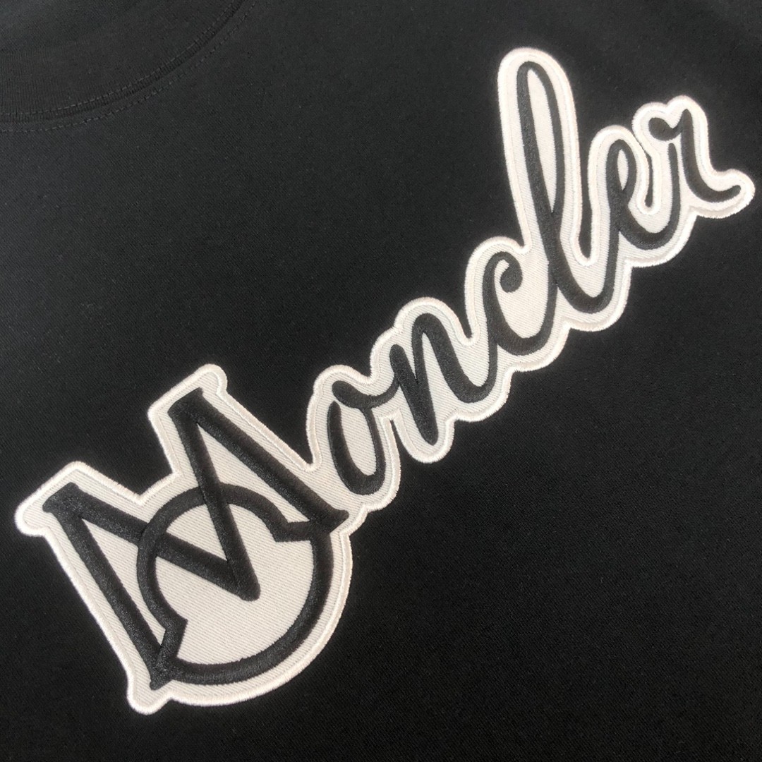 New Moncler Unisex Black Crew-Neck Short-Sleeve Cotton T-Shirt M gallery