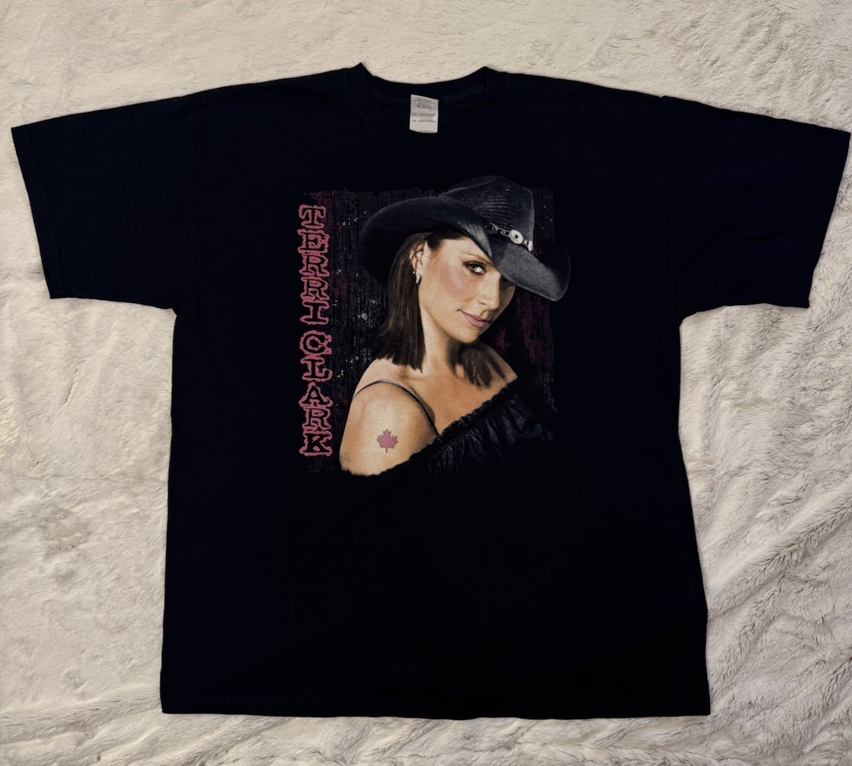 Vintage Terri Clark Tour T Shirt Dirty Girls Go Everywhere Size XL Y2K Deadstock gallery