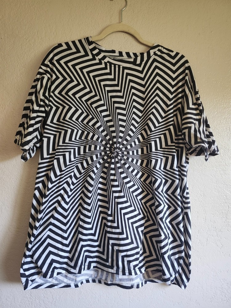 CaLightoScope x Corey Divine Op Art Psychedelic Sublimation Tee Size Large