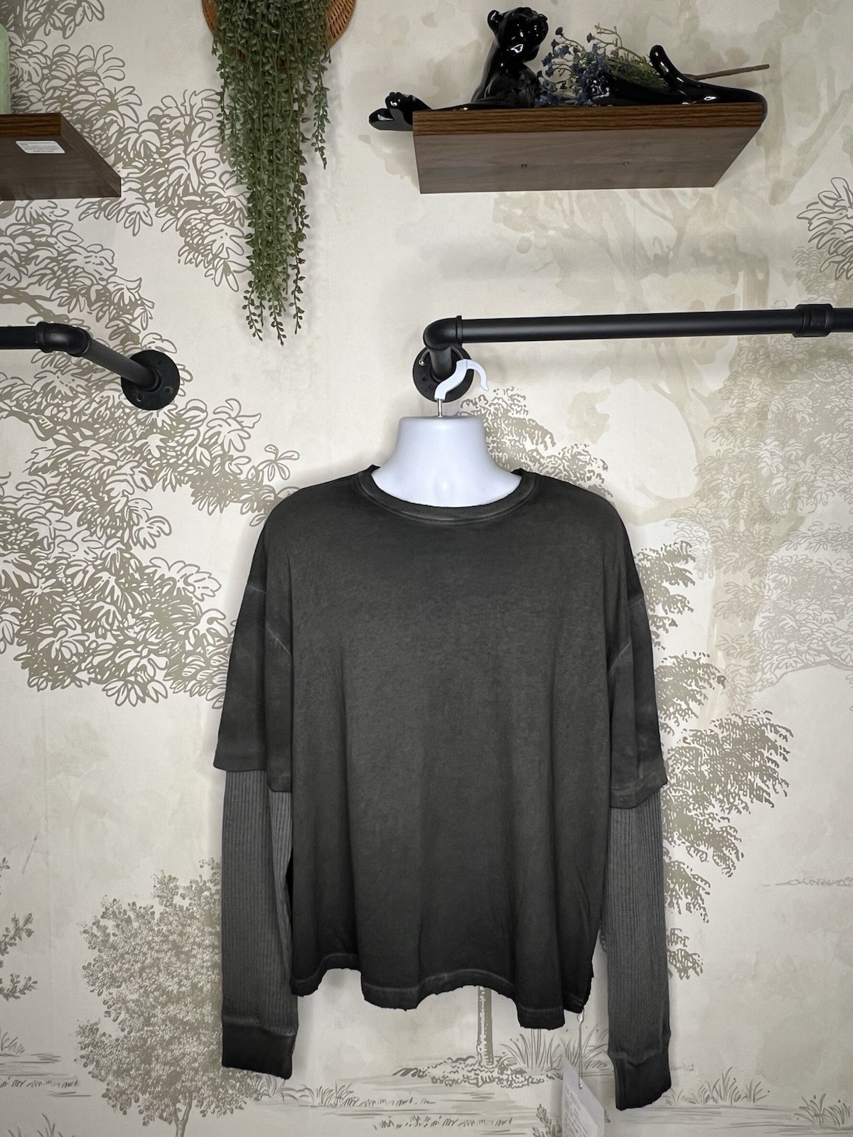YOUNGLA Rare! SAMPLE PROTO. Size M Long Sleeve YP8044 Brand New Black/Oil Wash gallery
