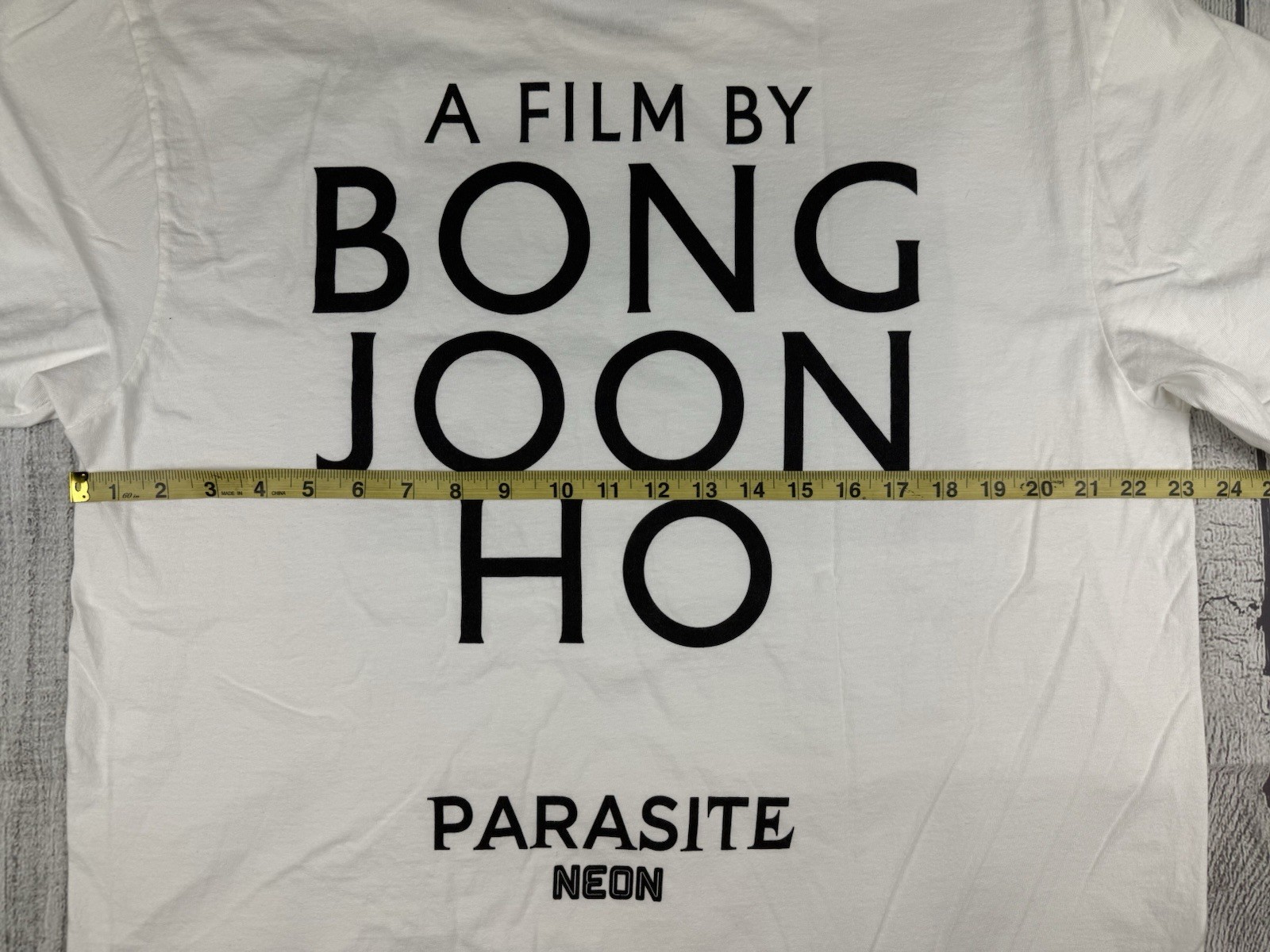 VGC! Official PARASITE Movie T-Shirt Neon Films Bong Joon Ho Sz XL gallery