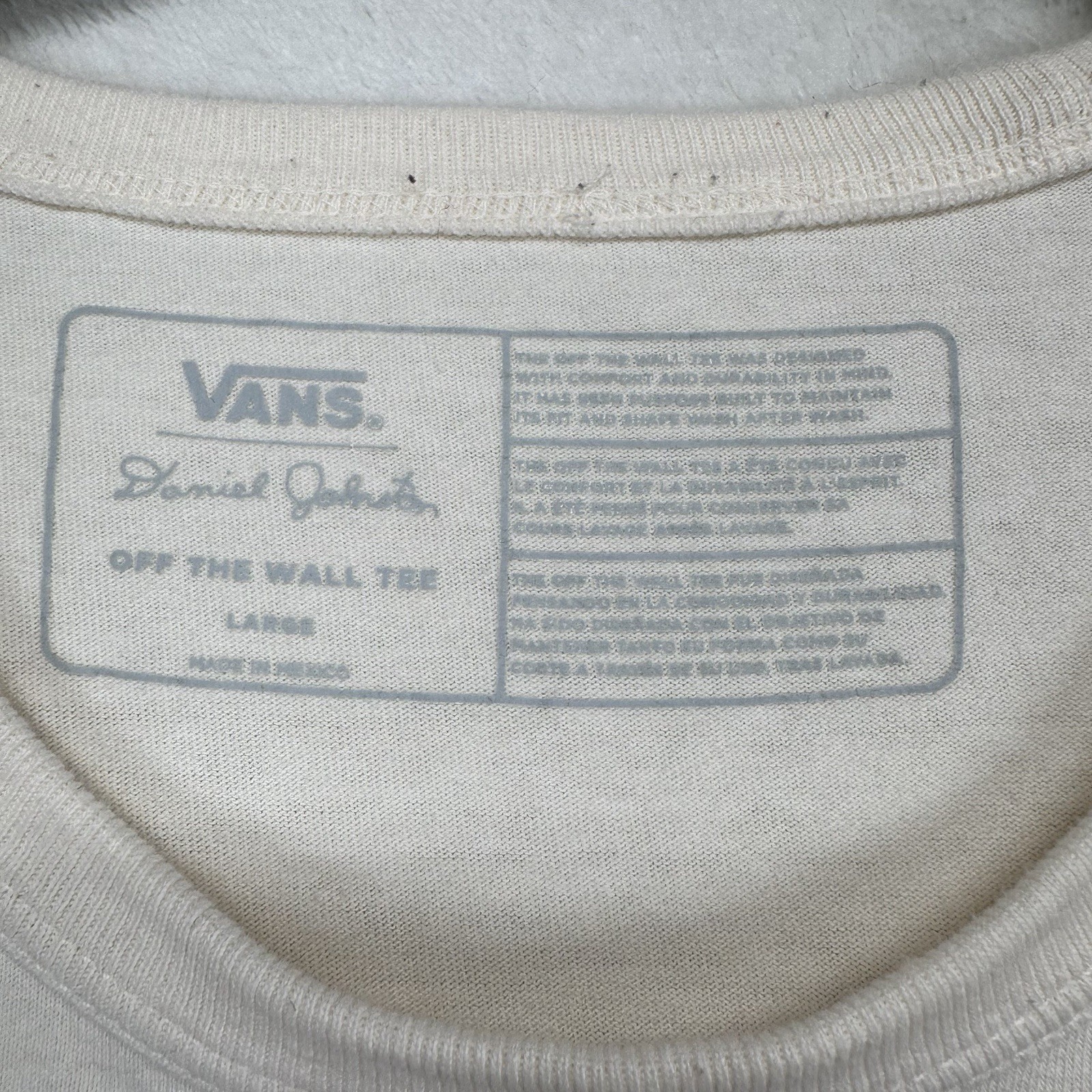 Vans Daniel Johnston Graphic T Shirt Mens Large Off White Artist Skate Art Tee gallery