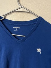 EXPRESS V-Neck Tee Logo Stretch Solid Neck T-Shirt, Medium blue