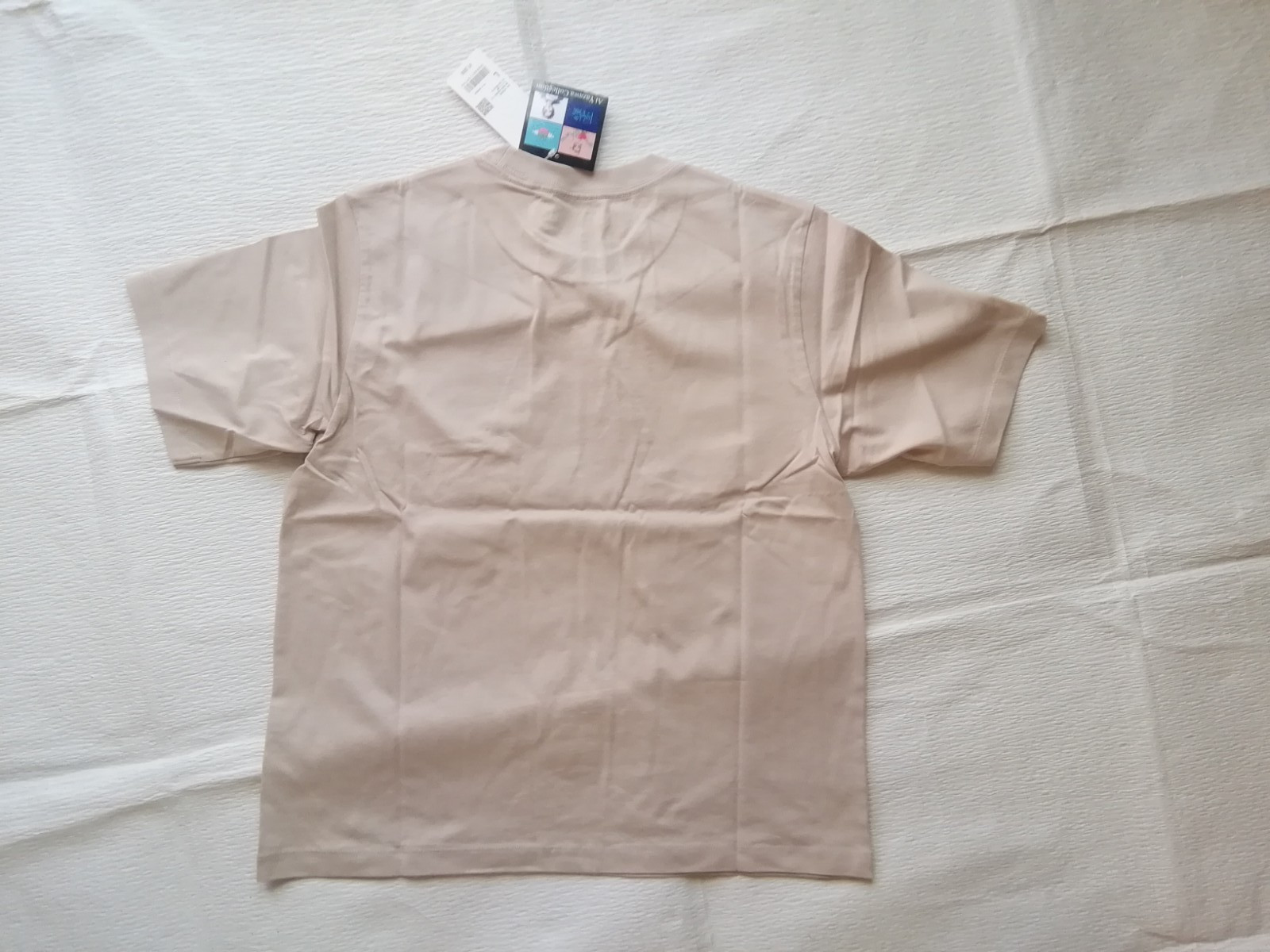Uniqlo Ai yazawa Collection UT T-shirt ivory size L (chest 34-36 in) gallery