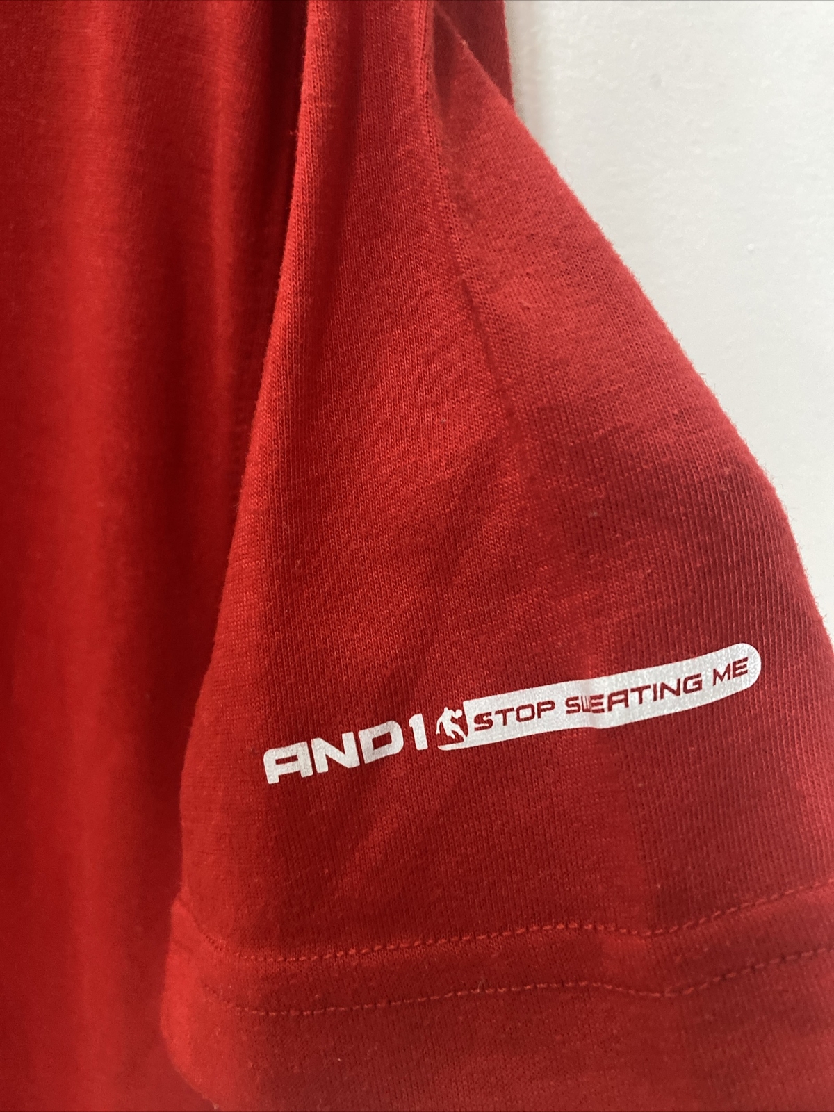 And1 Shirt Men's Extra Large Red Solid Short Sleeve Basketball Hoop Logo gallery