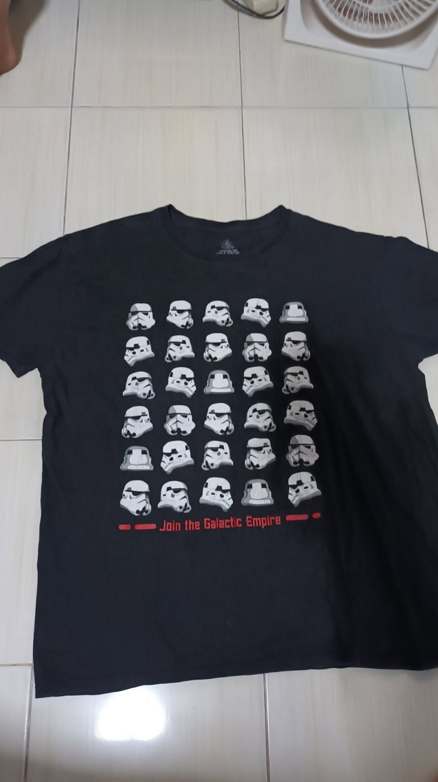 Vintage Disney Star wars Stormtrooper T shirt gallery