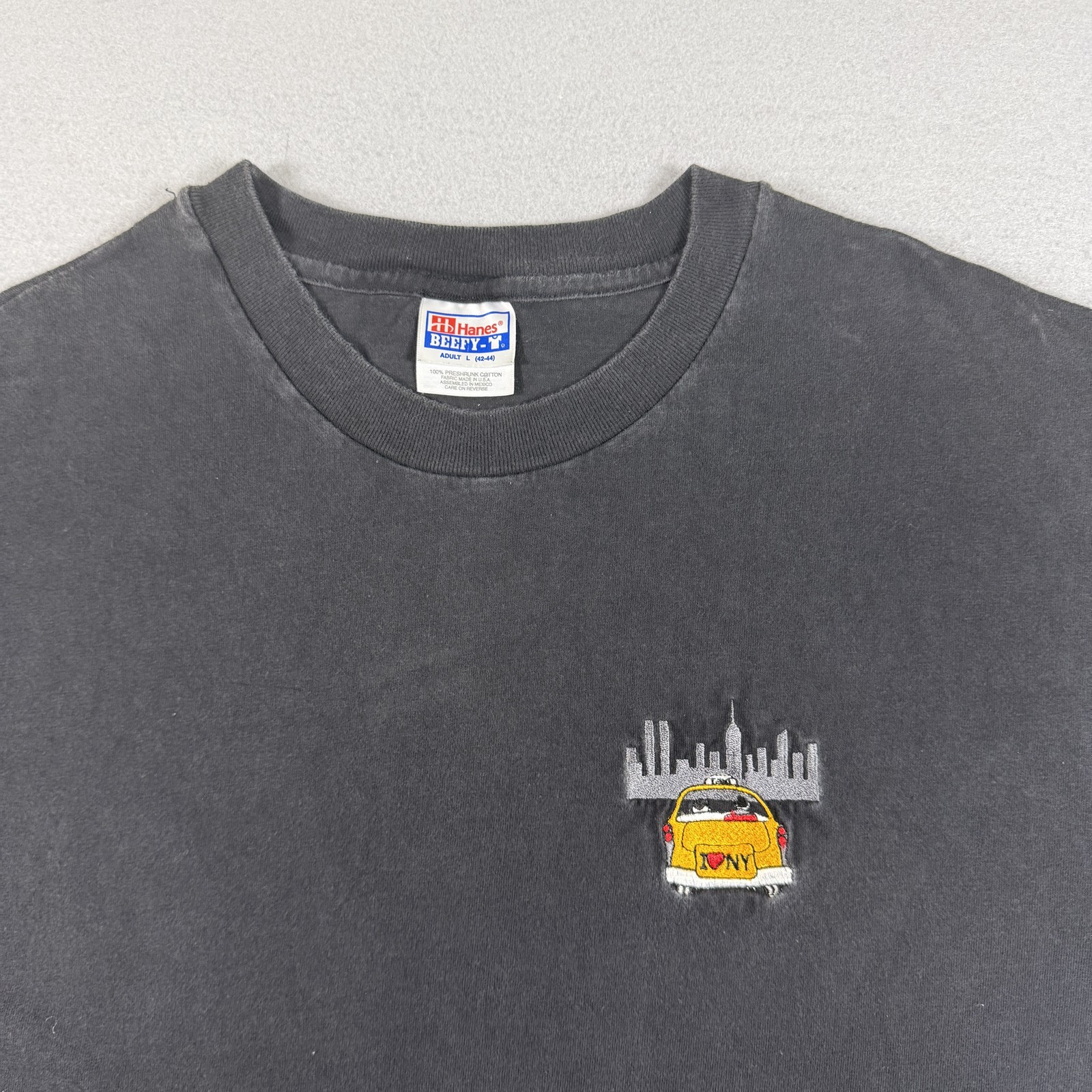 Hanes T-Shirt Men's L Black 100% Cotton Vintage Y2K I Heart NY Embroidered gallery