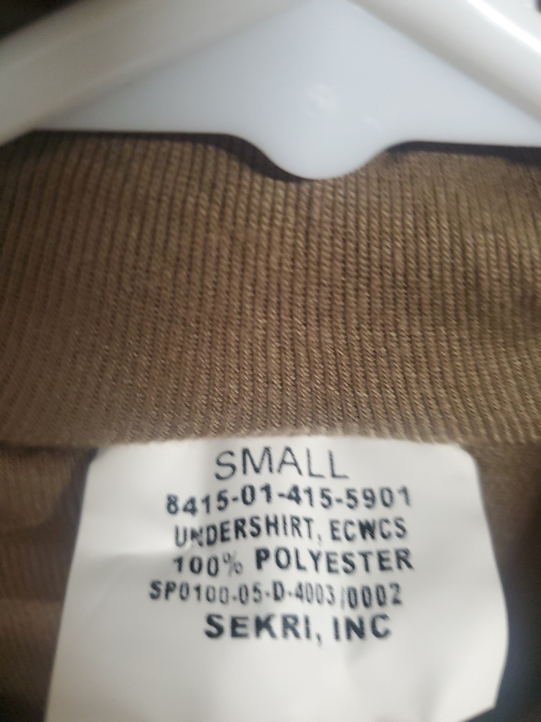 Bin# Cold Weather Undershirt Small Brown 1/4 Zip Long Sleeve 100% Polyester gallery