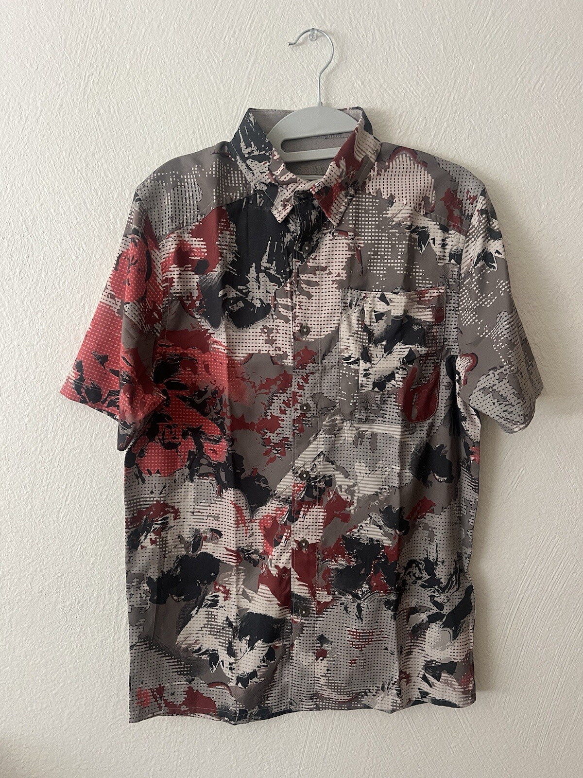 Under Armour UPF 30 Dockside SS Novelty Button Shirt 1376577 203 Men’s Size S