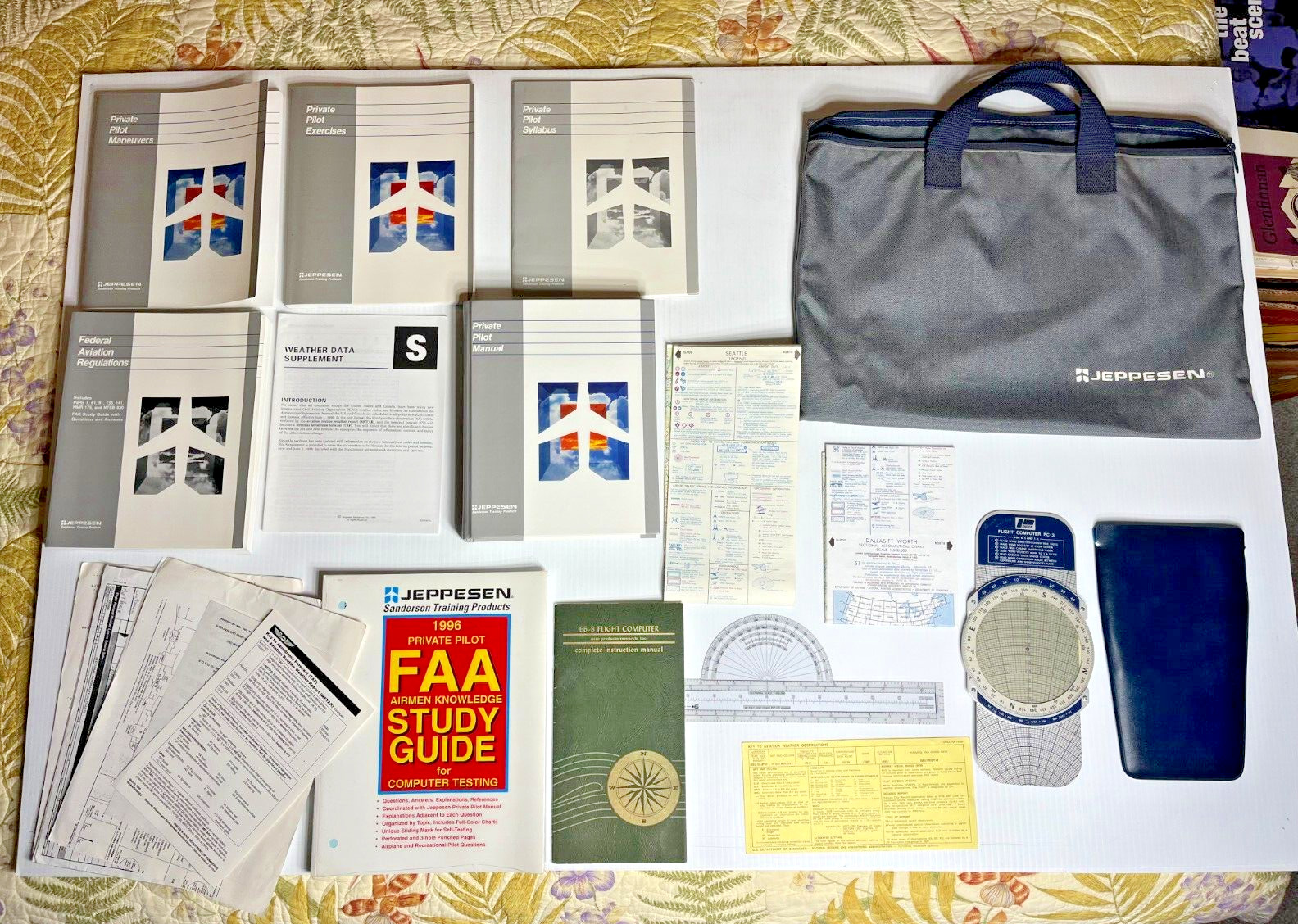 Jeppesen Flight Books Private Pilot Set with E6-B Flight Computer, Tools and Bag