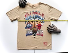 Mitchell & Ness 1998 NBA Finals Bulls vs Jazz Size Large Retro T-shirt Vtg Style