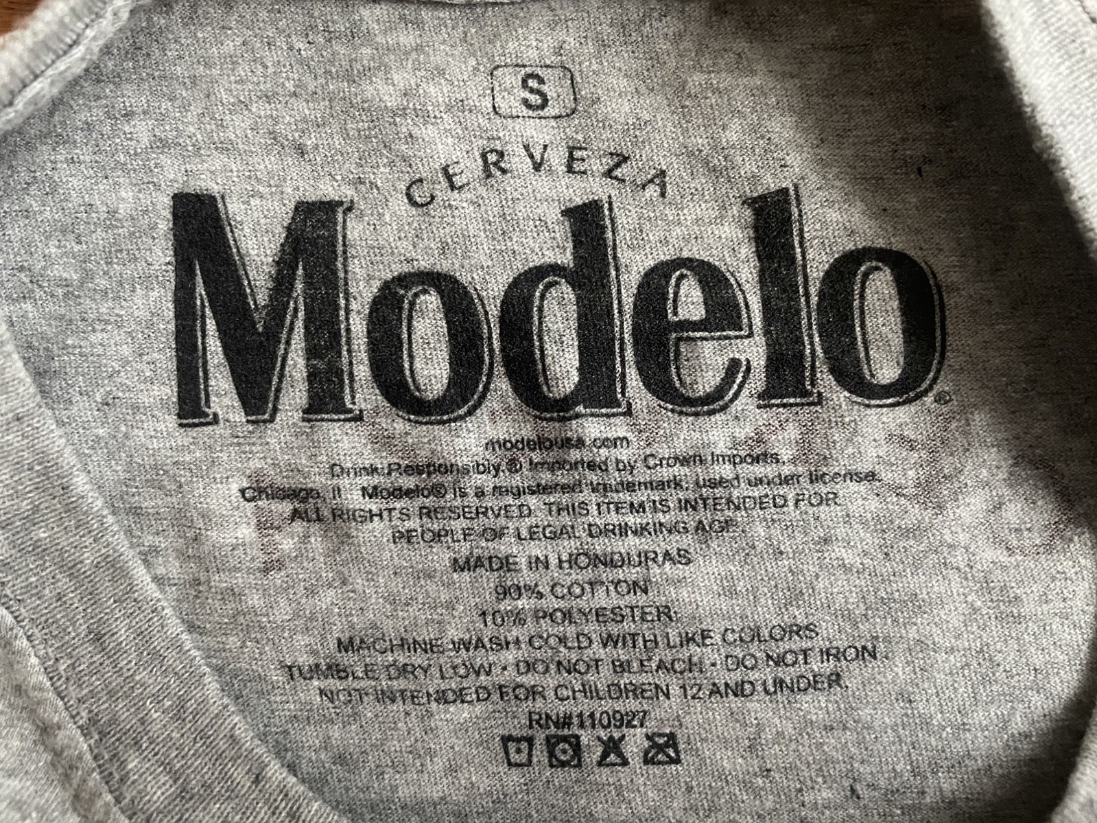 Men's Modelo Cerveza Gray Crew Neck Short Sleeve T-Shirt Size Small gallery