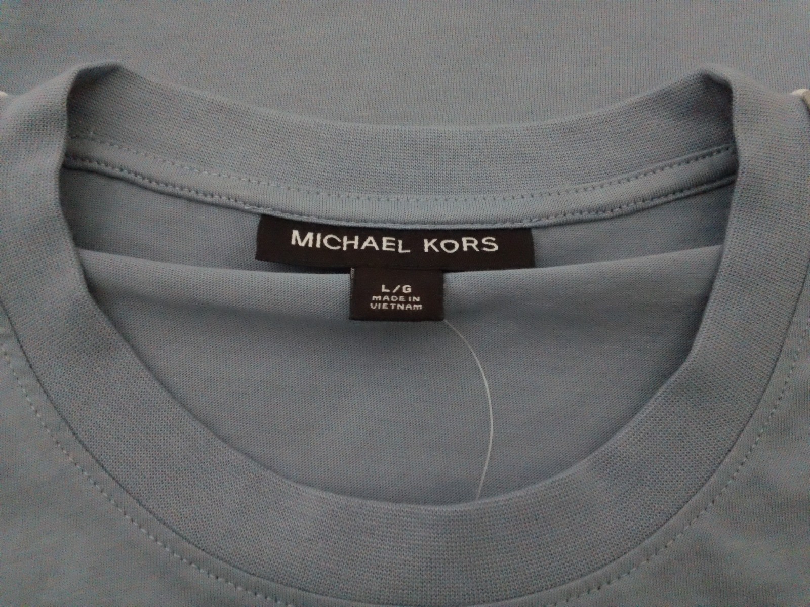 NWT Men's Size Large Michael Kors Chambray Color T-Shirt gallery