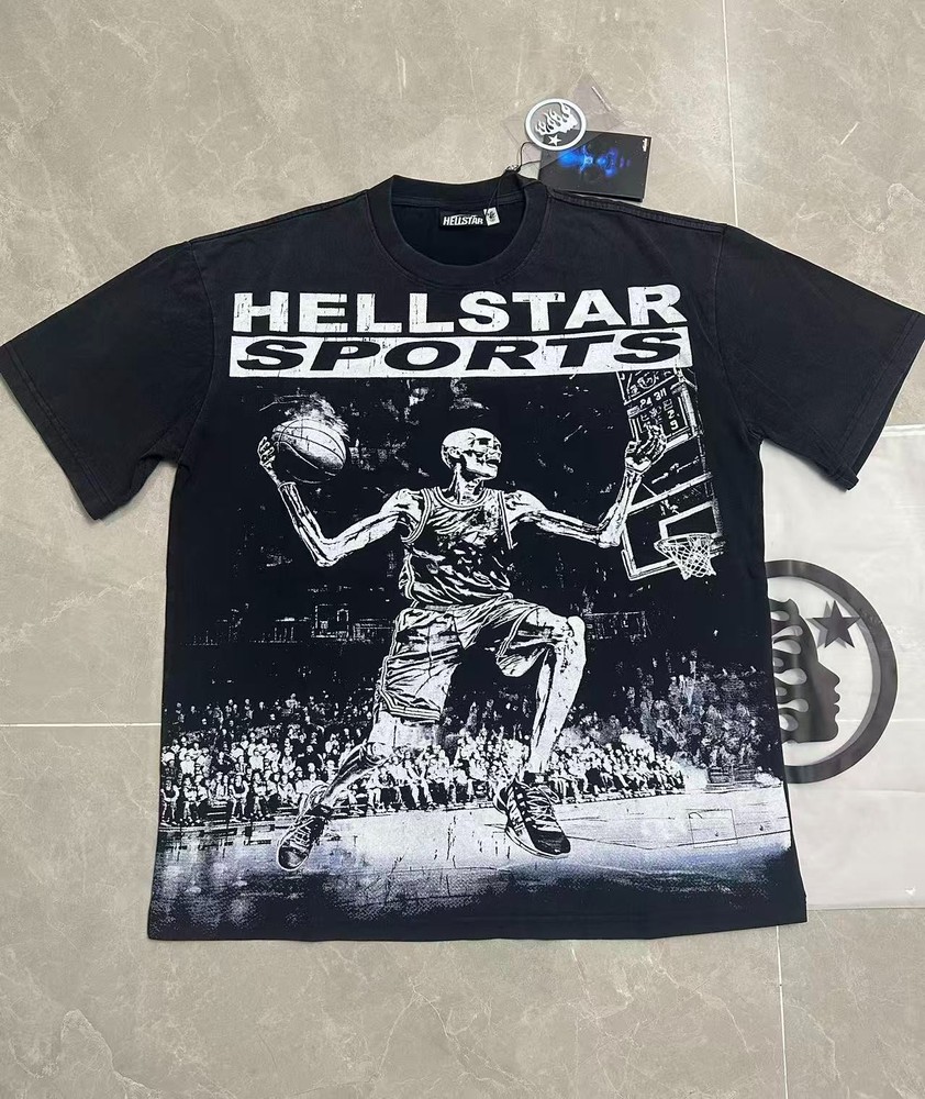 Hell Studios star Skeleton playing basketball print Men’s Short Sleeve T-shirt