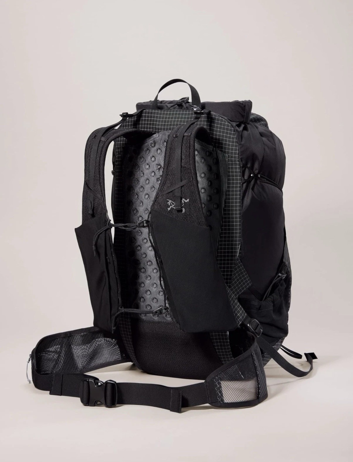 Arc'teryx Aerios 35 Backpack Unisex | Precision Fit Ultralight 35L Hiking Pack | gallery