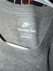 Nike The Nike Tee Men’s L Regular Gray Short Sleeve Crew Neck T-Shirt Logo