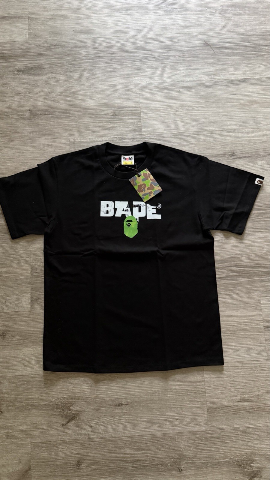 A Bathing Ape BAPE Men's Black Graphic Logo Print Crew Neck T-Shirt Size M gallery