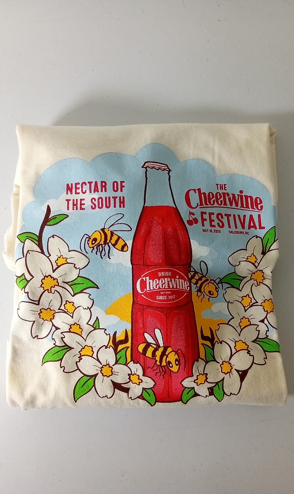 NEW CHEERWINE FESTIVAL 2026 XL T-SHIRT BEIGE RED SALISBURY NC MAY 16 gallery