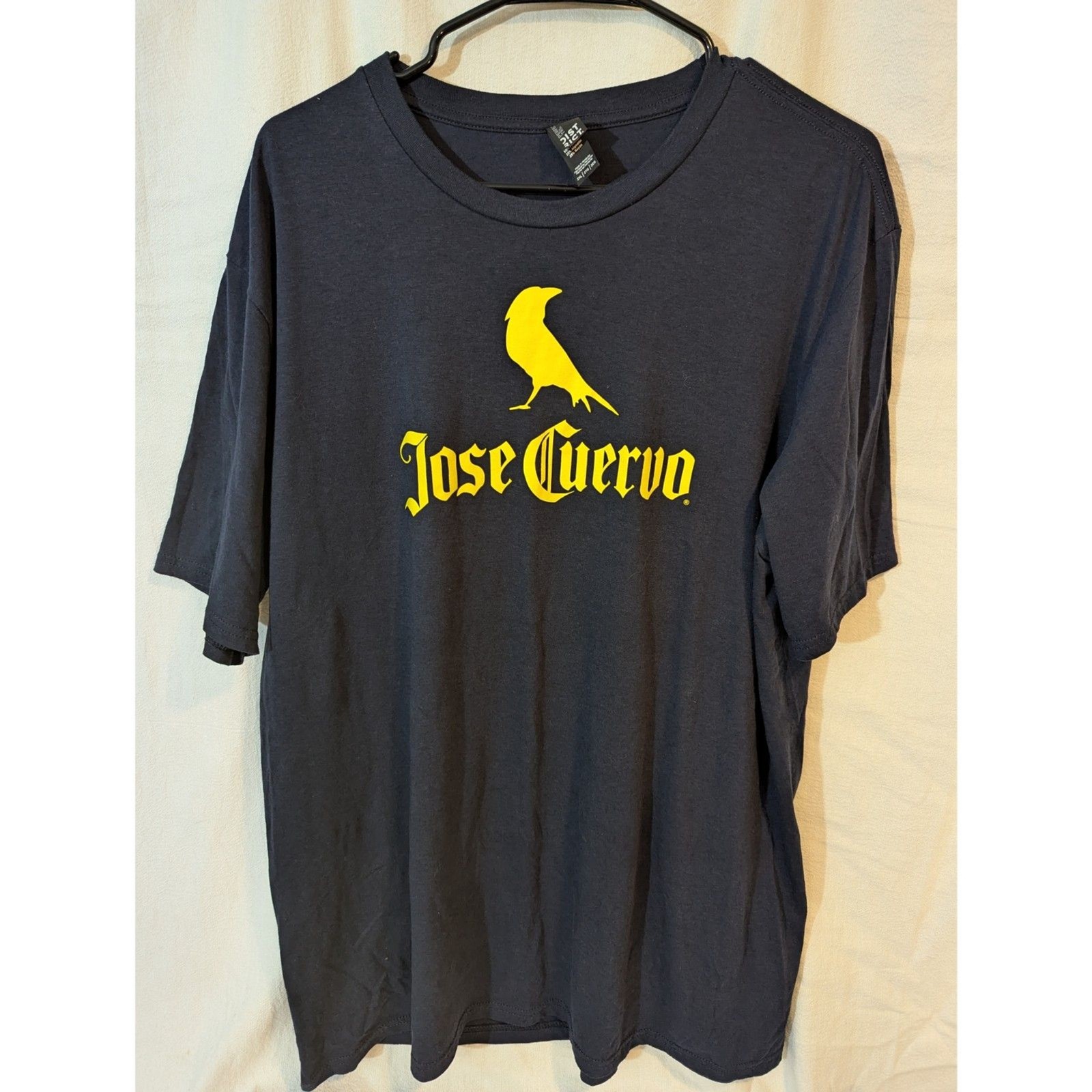 Jose Cuervo Tequila Logo Graphic T-Shirt Men’s 2XL Black District Perfect Tri gallery