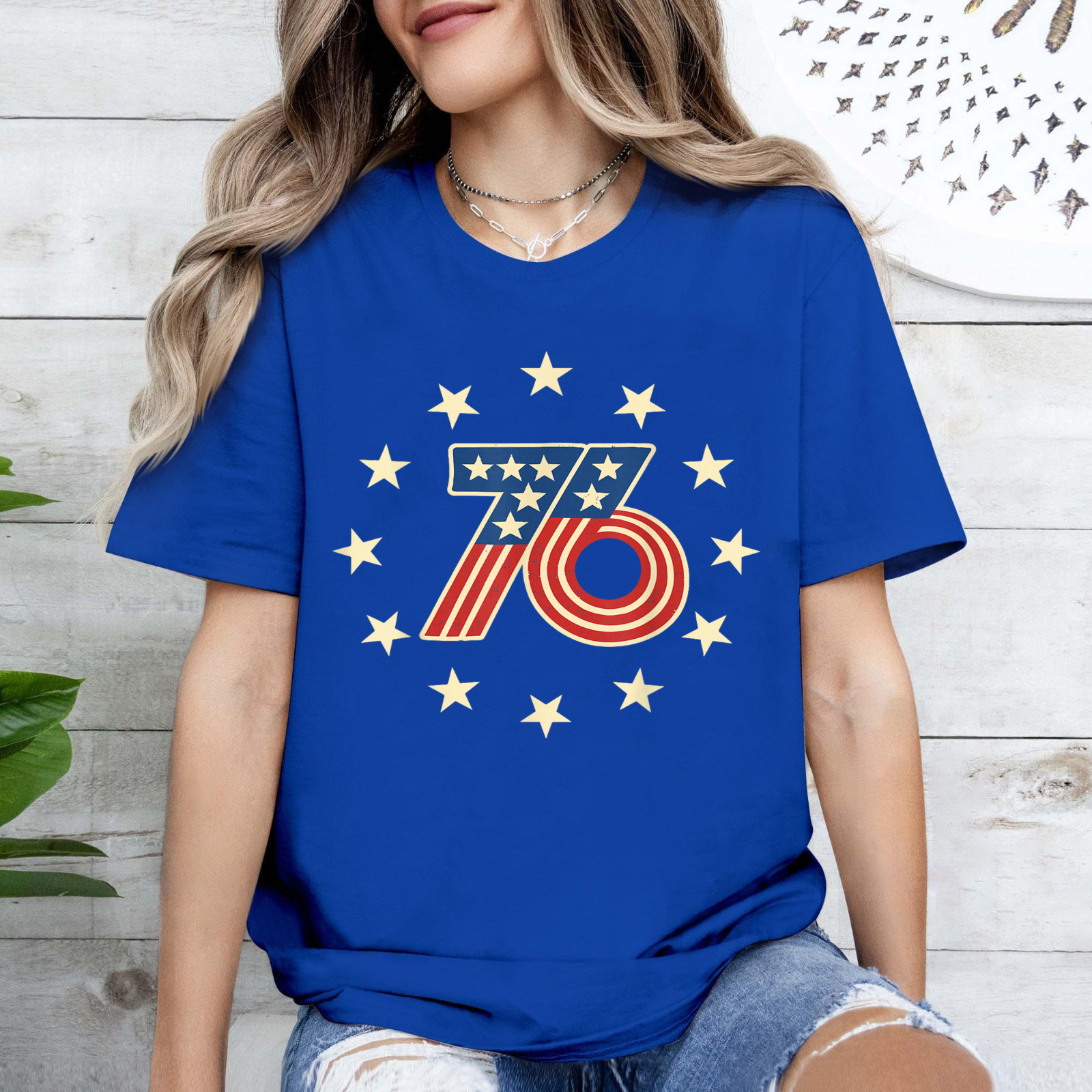 50th Birthday 1976 USA Bicentennial Groovy Retro Number 76 T-Shirt gallery