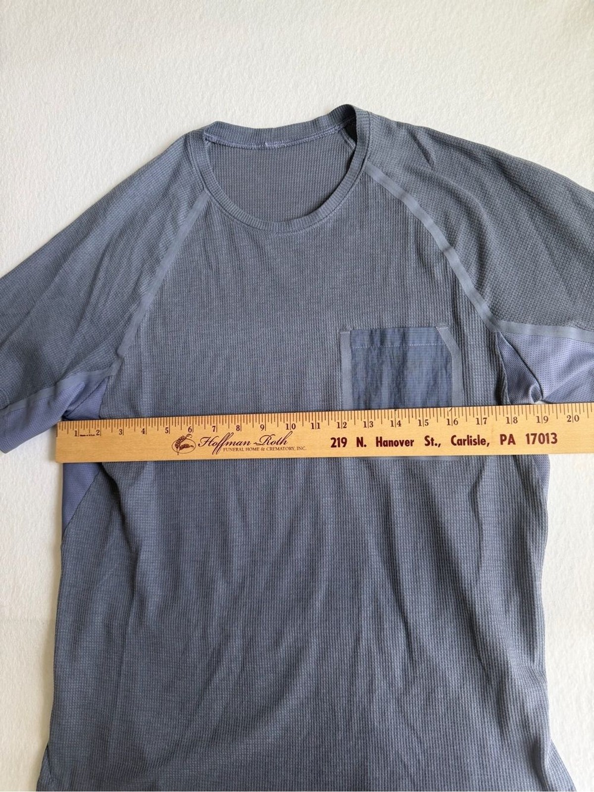 Lululemon Ventilated Hiking Short Sleeve Shirt Gray Men’s Medium gallery