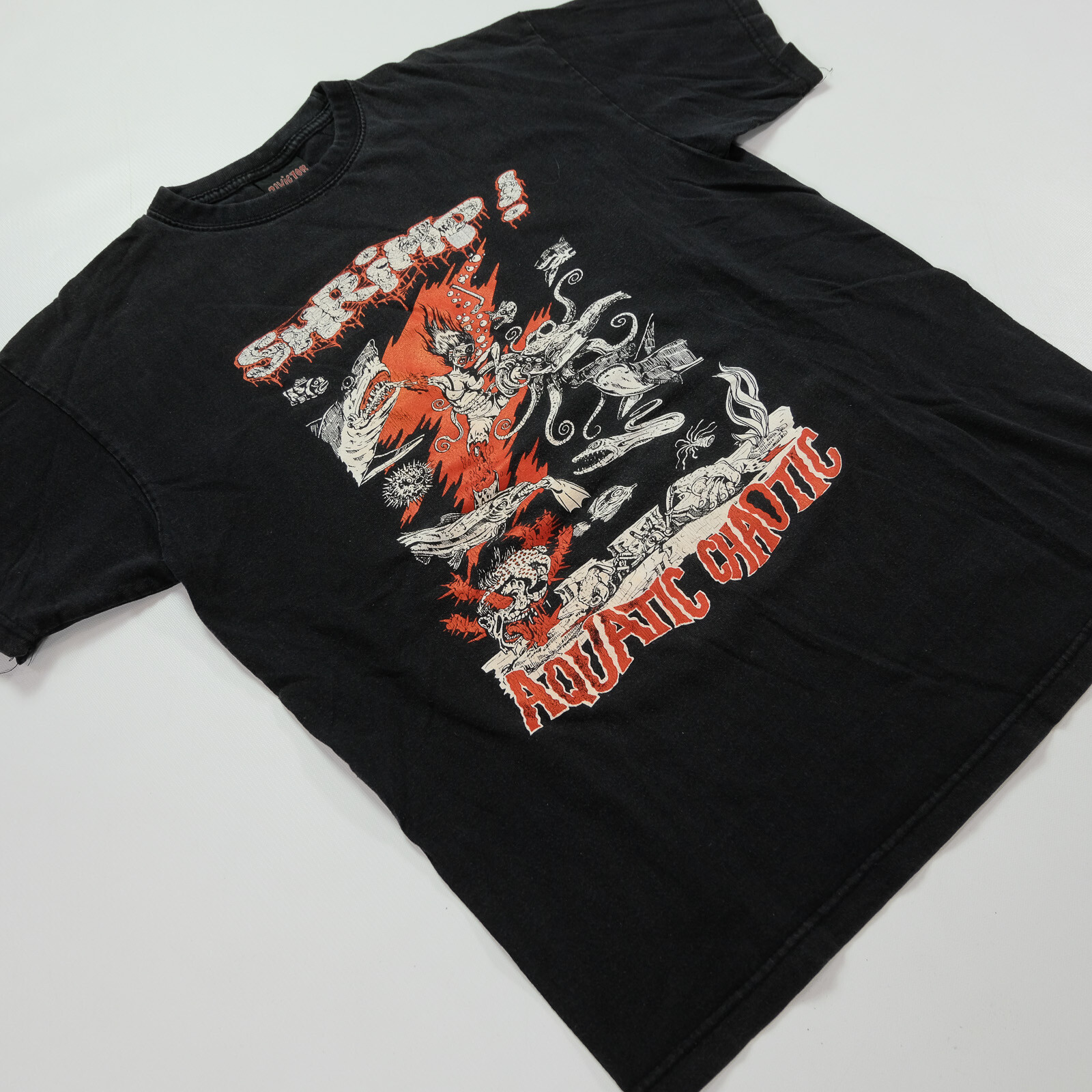 Rare Vintage 21VICTOR Shrimp Aquatic Chaotic 2009 Tour T Shirt 2000s Rock Band M gallery